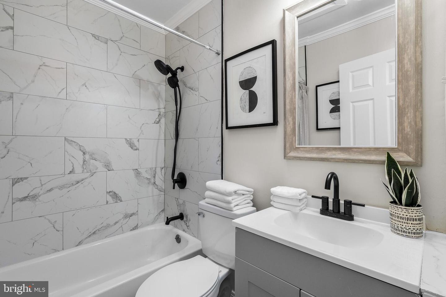 1614 Q ST SE, WASHINGTON, District Of Columbia 20020, 4 Bedrooms Bedrooms, 8 Rooms Rooms,3 BathroomsBathrooms,Residential,For sale,1614 Q ST SE,DCDC2216632 MLS # DCDC2216632 1614 Q ST SE, WASHINGTON, District Of Columbia 20020, 4 Bedrooms Bedrooms, 8 Rooms Rooms,3 BathroomsBathrooms,Residential,For sale,1614 Q ST SE,DCDC2216632 MLS # DCDC2216632