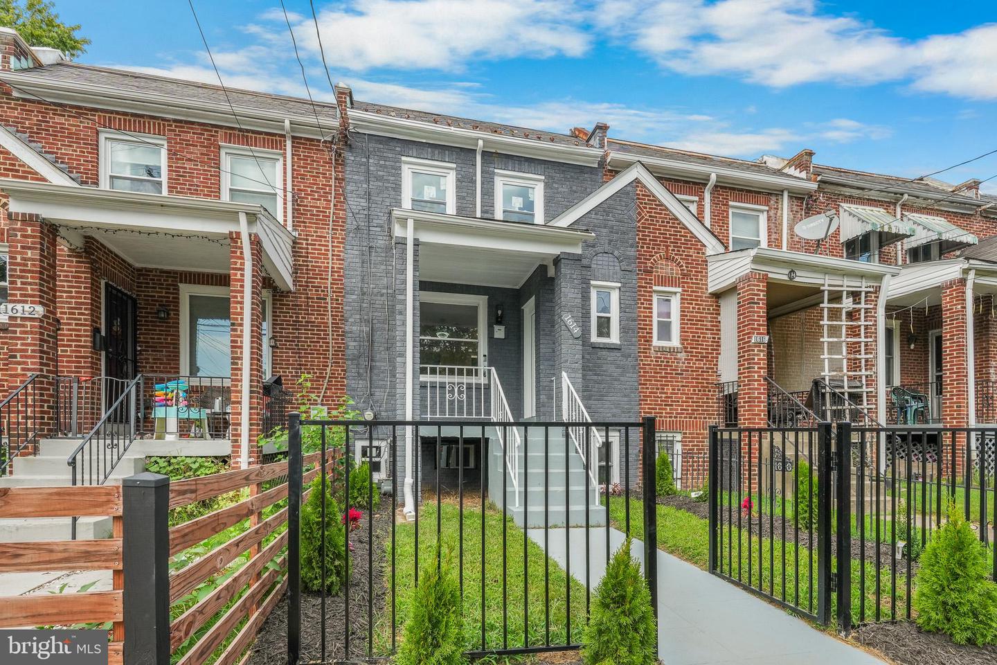1614 Q ST SE, WASHINGTON, District Of Columbia 20020, 4 Bedrooms Bedrooms, 8 Rooms Rooms,3 BathroomsBathrooms,Residential,For sale,1614 Q ST SE,DCDC2216632 MLS # DCDC2216632 1614 Q ST SE, WASHINGTON, District Of Columbia 20020, 4 Bedrooms Bedrooms, 8 Rooms Rooms,3 BathroomsBathrooms,Residential,For sale,1614 Q ST SE,DCDC2216632 MLS # DCDC2216632