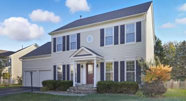 43949 BRUCETON MILLS CIR, ASHBURN, Virginia 20147, 4 Bedrooms Bedrooms, 16 Rooms Rooms,3 BathroomsBathrooms,Residential,For sale,43949 BRUCETON MILLS CIR,VALO2105446 MLS # VALO2105446