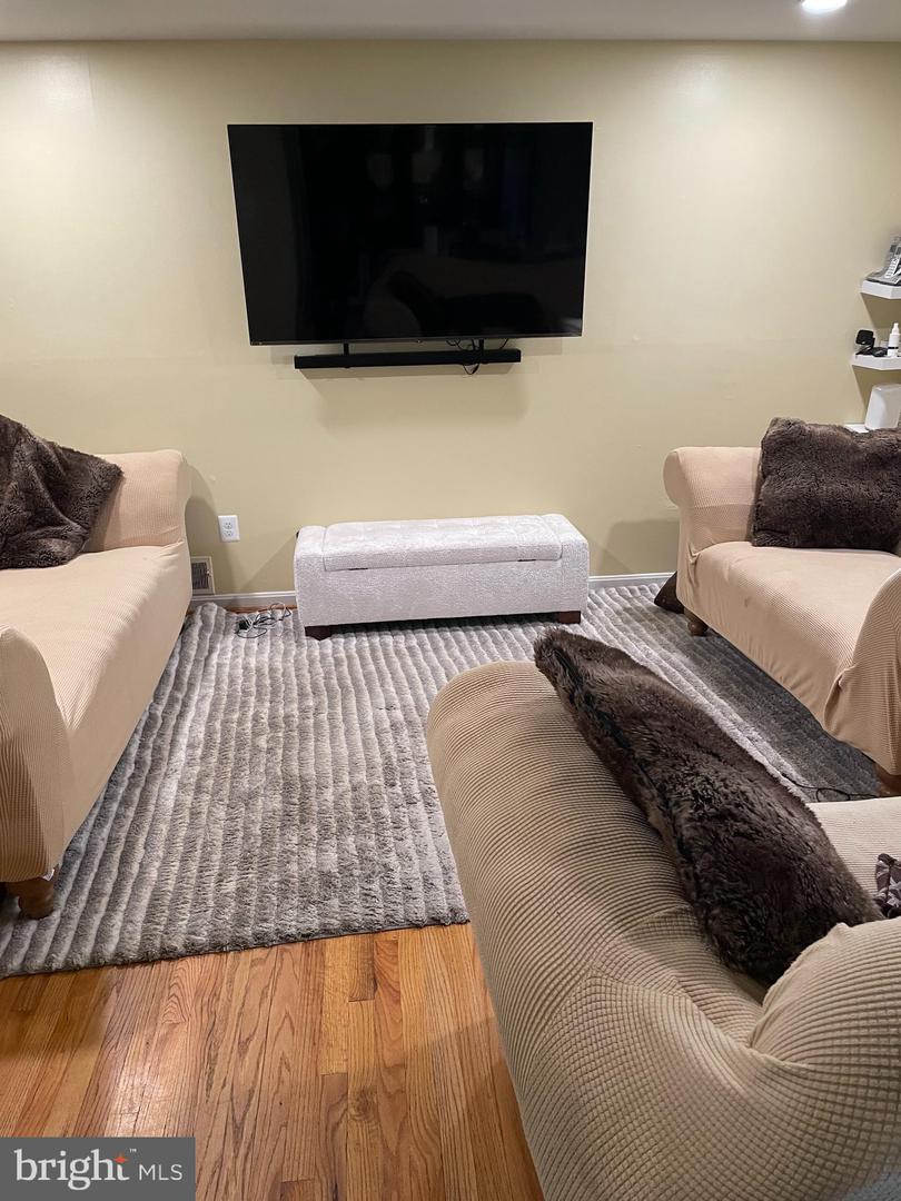 12502 COLBY DR, WOODBRIDGE, Virginia 22192, 4 Bedrooms Bedrooms, ,2 BathroomsBathrooms,Residential,For sale,12502 COLBY DR,VAPW2103410 MLS # VAPW2103410 12502 COLBY DR, WOODBRIDGE, Virginia 22192, 4 Bedrooms Bedrooms, ,2 BathroomsBathrooms,Residential,For sale,12502 COLBY DR,VAPW2103410 MLS # VAPW2103410