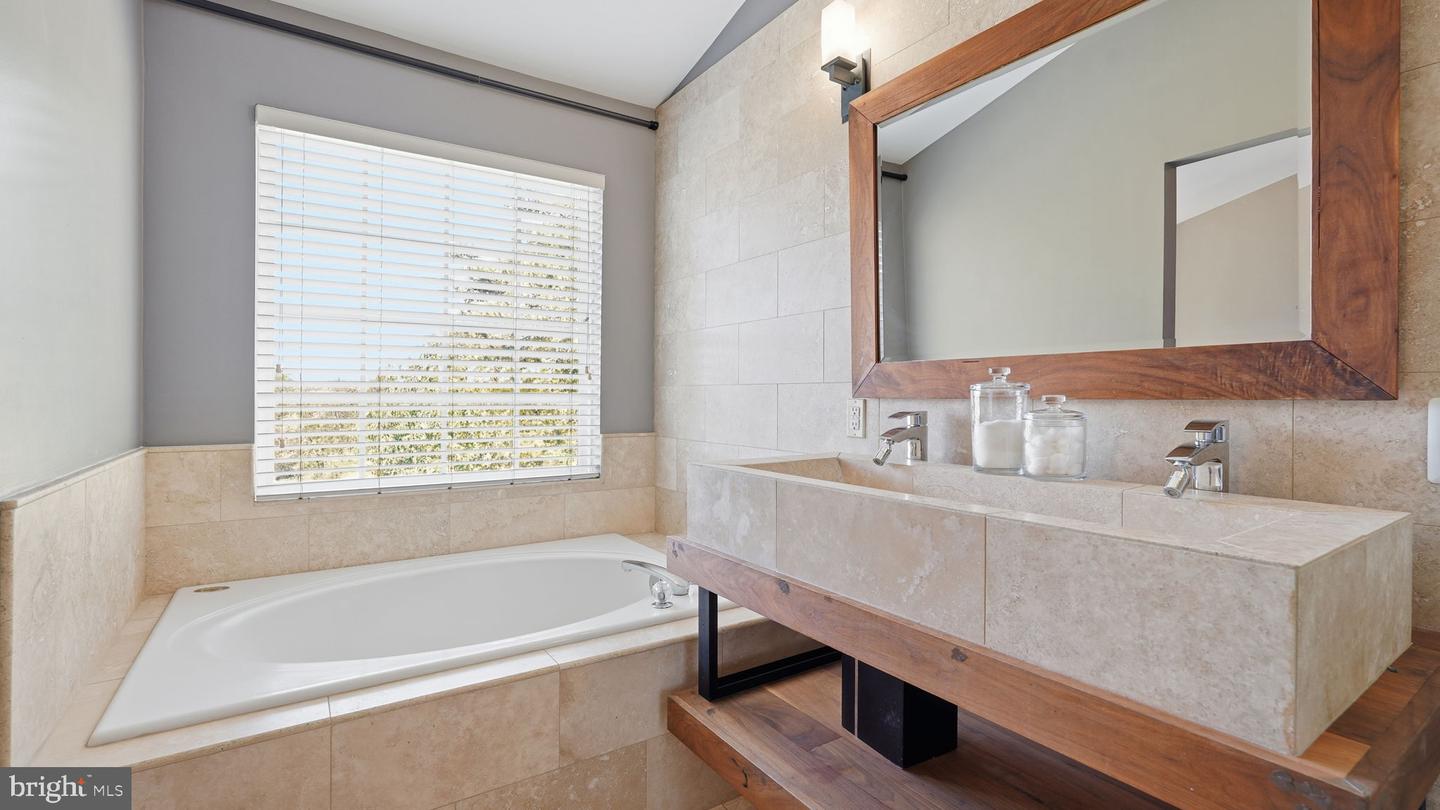 8109 CERROMAR WAY, GAINESVILLE, Virginia 20155, 3 Bedrooms Bedrooms, ,3 BathroomsBathrooms,Residential,For sale,8109 CERROMAR WAY,VAPW2103884 MLS # VAPW2103884 8109 CERROMAR WAY, GAINESVILLE, Virginia 20155, 3 Bedrooms Bedrooms, ,3 BathroomsBathrooms,Residential,For sale,8109 CERROMAR WAY,VAPW2103884 MLS # VAPW2103884