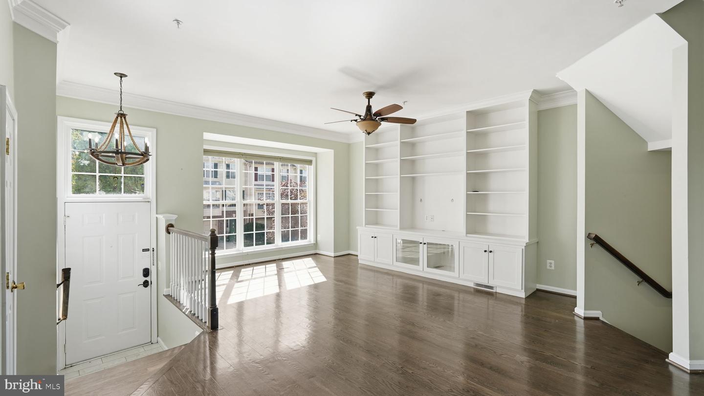 8109 CERROMAR WAY, GAINESVILLE, Virginia 20155, 3 Bedrooms Bedrooms, ,3 BathroomsBathrooms,Residential,For sale,8109 CERROMAR WAY,VAPW2103884 MLS # VAPW2103884 8109 CERROMAR WAY, GAINESVILLE, Virginia 20155, 3 Bedrooms Bedrooms, ,3 BathroomsBathrooms,Residential,For sale,8109 CERROMAR WAY,VAPW2103884 MLS # VAPW2103884