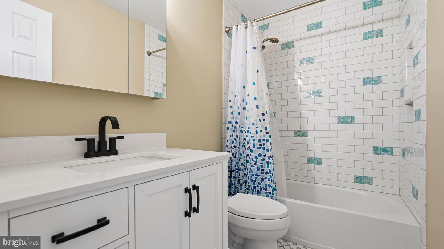 8109 CERROMAR WAY, GAINESVILLE, Virginia 20155, 3 Bedrooms Bedrooms, ,3 BathroomsBathrooms,Residential,For sale,8109 CERROMAR WAY,VAPW2103884 MLS # VAPW2103884 8109 CERROMAR WAY, GAINESVILLE, Virginia 20155, 3 Bedrooms Bedrooms, ,3 BathroomsBathrooms,Residential,For sale,8109 CERROMAR WAY,VAPW2103884 MLS # VAPW2103884