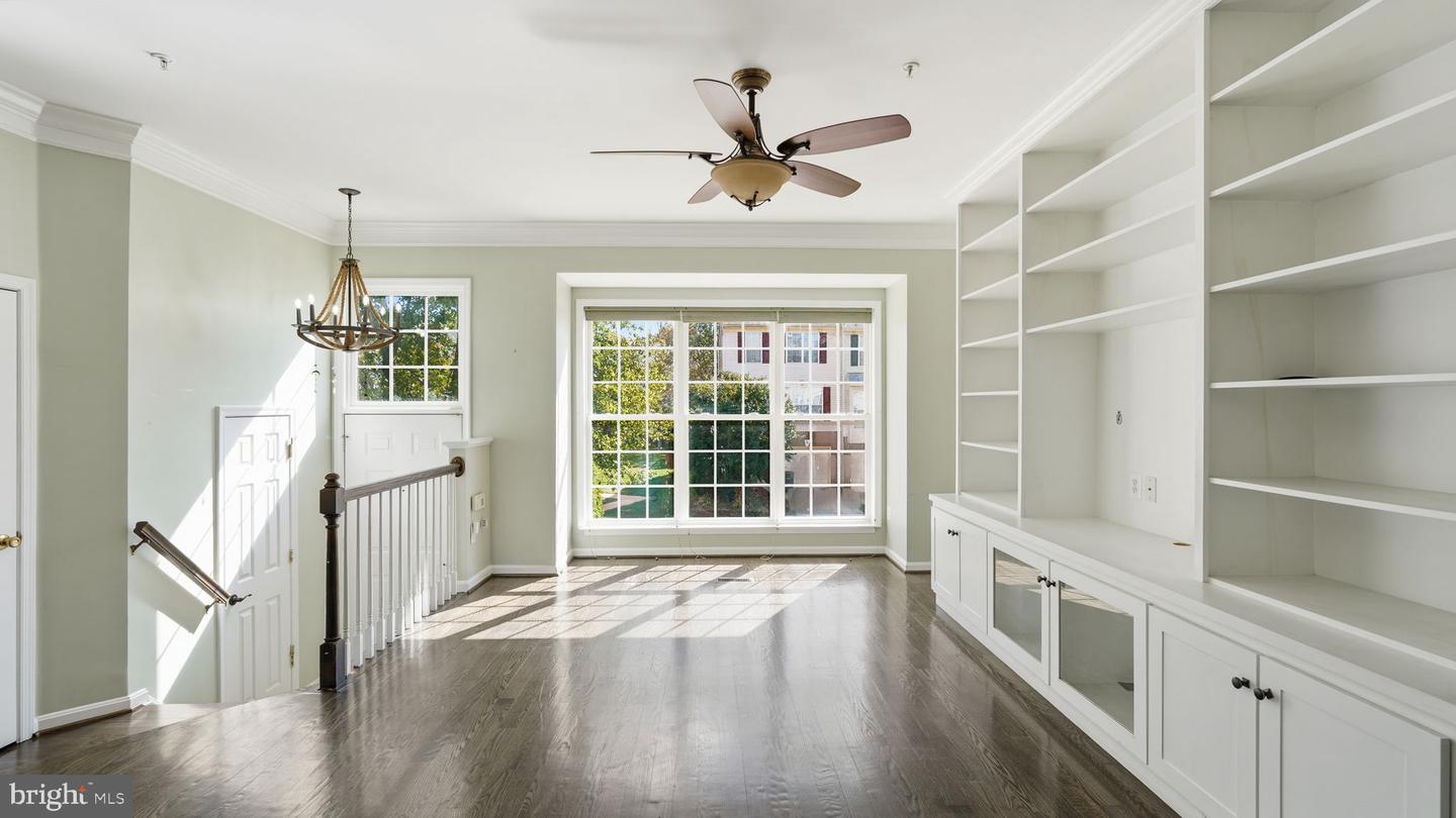 8109 CERROMAR WAY, GAINESVILLE, Virginia 20155, 3 Bedrooms Bedrooms, ,3 BathroomsBathrooms,Residential,For sale,8109 CERROMAR WAY,VAPW2103884 MLS # VAPW2103884 8109 CERROMAR WAY, GAINESVILLE, Virginia 20155, 3 Bedrooms Bedrooms, ,3 BathroomsBathrooms,Residential,For sale,8109 CERROMAR WAY,VAPW2103884 MLS # VAPW2103884