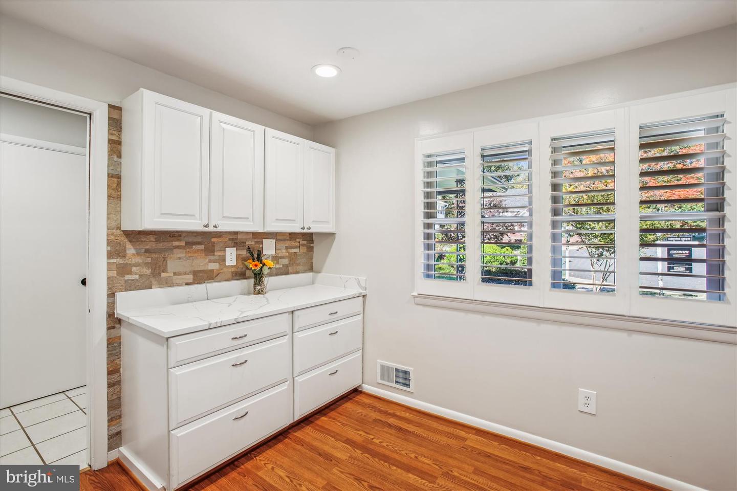 5300 1ST PL N, ARLINGTON, Virginia 22203, 3 Bedrooms Bedrooms, 12 Rooms Rooms,3 BathroomsBathrooms,Residential,For sale,5300 1ST PL N,VAAR2063636 MLS # VAAR2063636 5300 1ST PL N, ARLINGTON, Virginia 22203, 3 Bedrooms Bedrooms, 12 Rooms Rooms,3 BathroomsBathrooms,Residential,For sale,5300 1ST PL N,VAAR2063636 MLS # VAAR2063636
