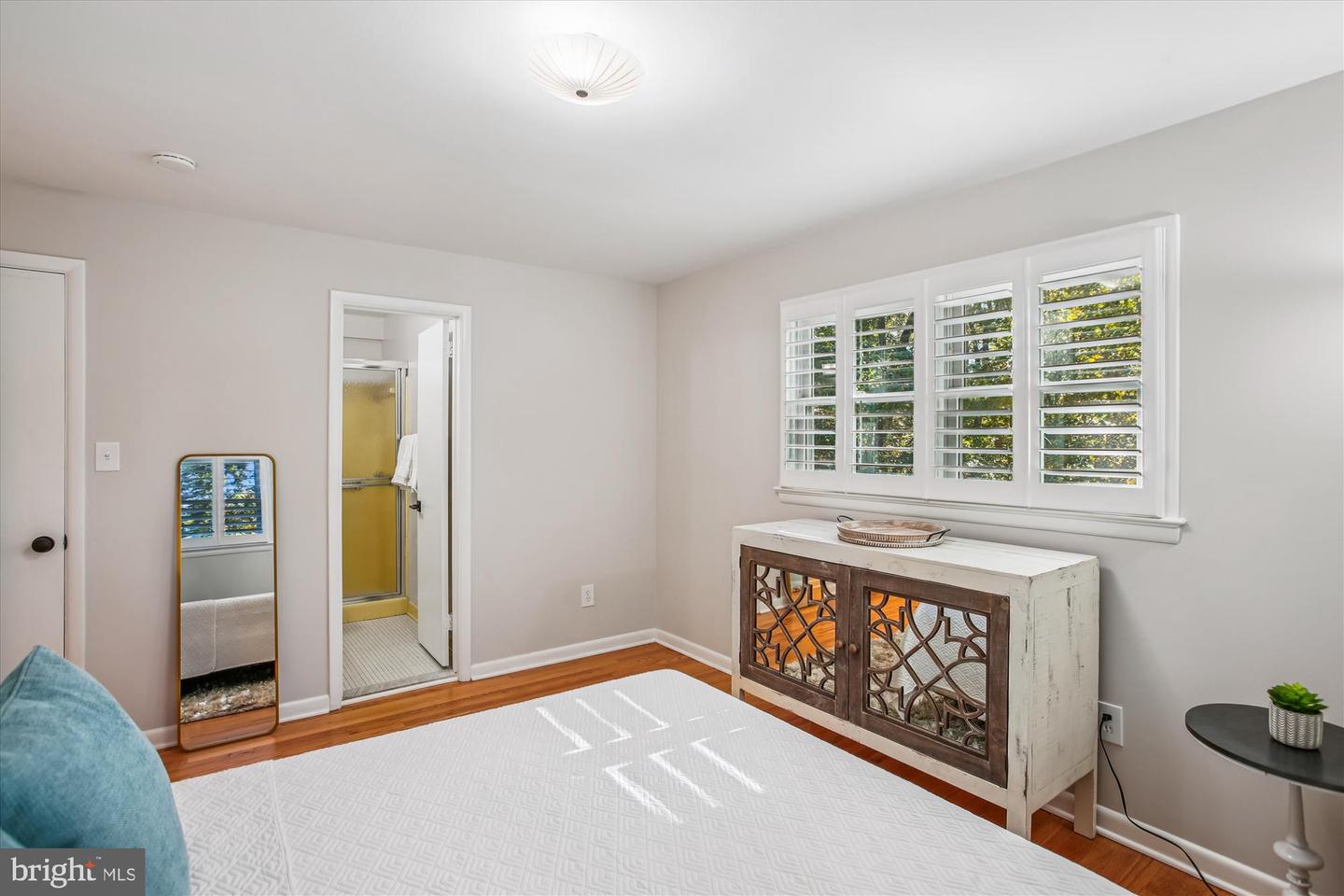 5300 1ST PL N, ARLINGTON, Virginia 22203, 3 Bedrooms Bedrooms, 12 Rooms Rooms,3 BathroomsBathrooms,Residential,For sale,5300 1ST PL N,VAAR2063636 MLS # VAAR2063636 5300 1ST PL N, ARLINGTON, Virginia 22203, 3 Bedrooms Bedrooms, 12 Rooms Rooms,3 BathroomsBathrooms,Residential,For sale,5300 1ST PL N,VAAR2063636 MLS # VAAR2063636