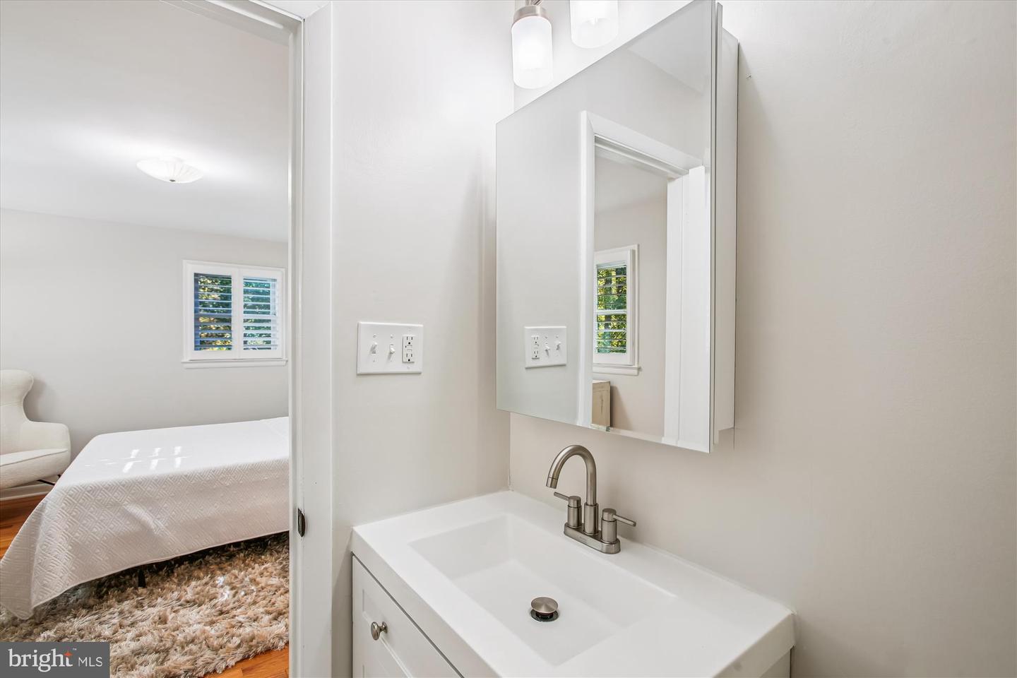 5300 1ST PL N, ARLINGTON, Virginia 22203, 3 Bedrooms Bedrooms, 12 Rooms Rooms,3 BathroomsBathrooms,Residential,For sale,5300 1ST PL N,VAAR2063636 MLS # VAAR2063636 5300 1ST PL N, ARLINGTON, Virginia 22203, 3 Bedrooms Bedrooms, 12 Rooms Rooms,3 BathroomsBathrooms,Residential,For sale,5300 1ST PL N,VAAR2063636 MLS # VAAR2063636