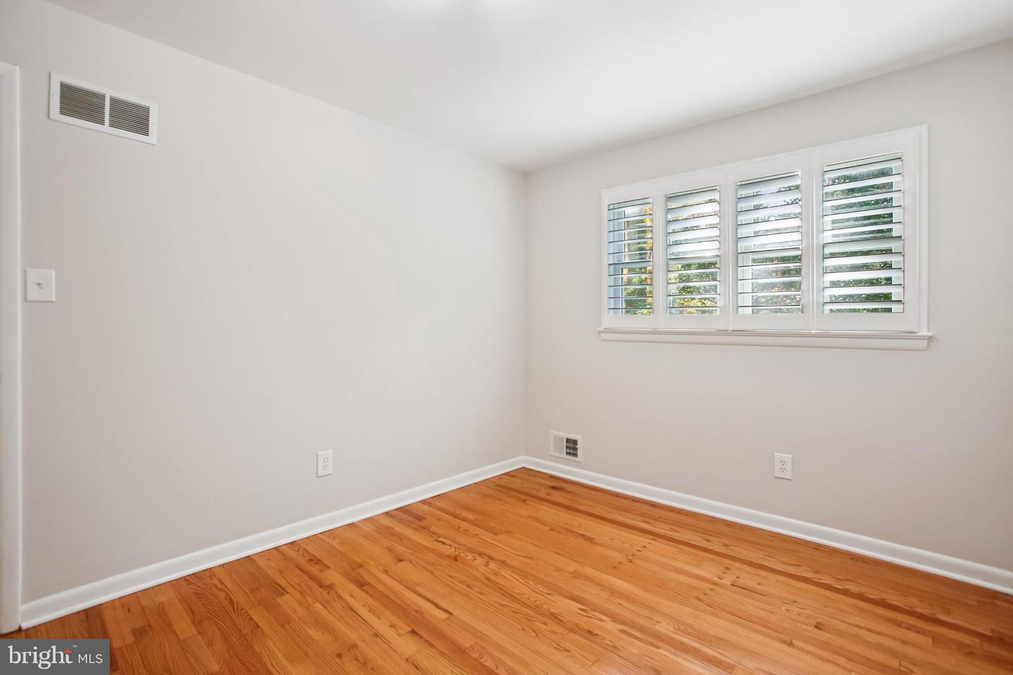 5300 1ST PL N, ARLINGTON, Virginia 22203, 3 Bedrooms Bedrooms, 12 Rooms Rooms,3 BathroomsBathrooms,Residential,For sale,5300 1ST PL N,VAAR2063636 MLS # VAAR2063636 5300 1ST PL N, ARLINGTON, Virginia 22203, 3 Bedrooms Bedrooms, 12 Rooms Rooms,3 BathroomsBathrooms,Residential,For sale,5300 1ST PL N,VAAR2063636 MLS # VAAR2063636