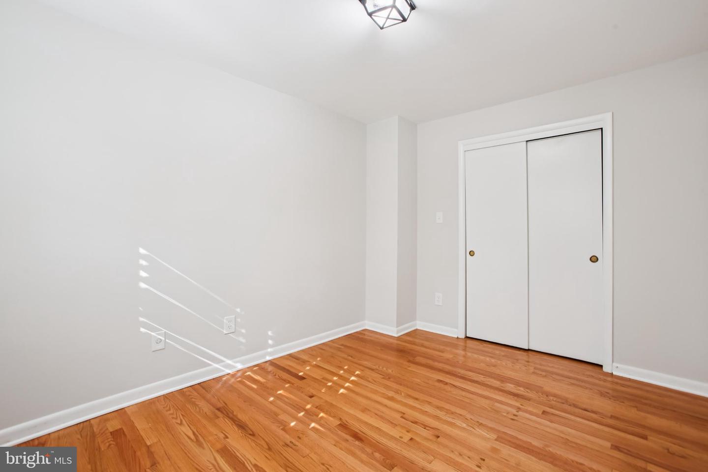 5300 1ST PL N, ARLINGTON, Virginia 22203, 3 Bedrooms Bedrooms, 12 Rooms Rooms,3 BathroomsBathrooms,Residential,For sale,5300 1ST PL N,VAAR2063636 MLS # VAAR2063636 5300 1ST PL N, ARLINGTON, Virginia 22203, 3 Bedrooms Bedrooms, 12 Rooms Rooms,3 BathroomsBathrooms,Residential,For sale,5300 1ST PL N,VAAR2063636 MLS # VAAR2063636