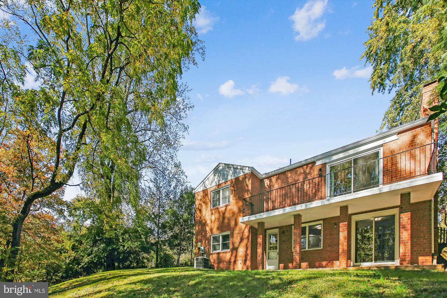 5300 1ST PL N, ARLINGTON, Virginia 22203, 3 Bedrooms Bedrooms, 12 Rooms Rooms,3 BathroomsBathrooms,Residential,For sale,5300 1ST PL N,VAAR2063636 MLS # VAAR2063636 5300 1ST PL N, ARLINGTON, Virginia 22203, 3 Bedrooms Bedrooms, 12 Rooms Rooms,3 BathroomsBathrooms,Residential,For sale,5300 1ST PL N,VAAR2063636 MLS # VAAR2063636
