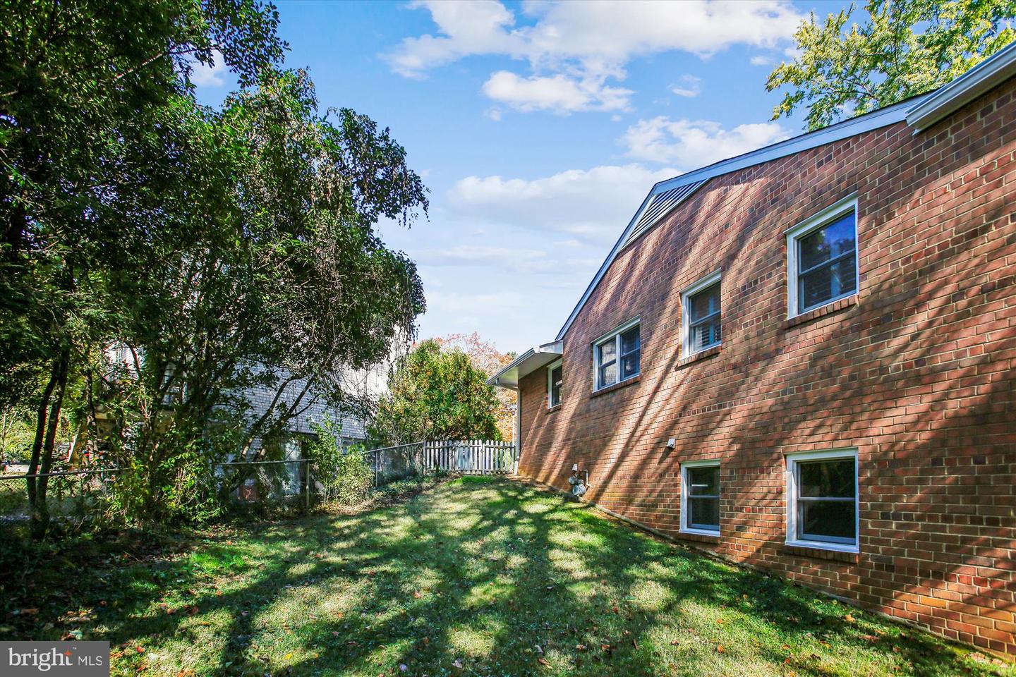 5300 1ST PL N, ARLINGTON, Virginia 22203, 3 Bedrooms Bedrooms, 12 Rooms Rooms,3 BathroomsBathrooms,Residential,For sale,5300 1ST PL N,VAAR2063636 MLS # VAAR2063636 5300 1ST PL N, ARLINGTON, Virginia 22203, 3 Bedrooms Bedrooms, 12 Rooms Rooms,3 BathroomsBathrooms,Residential,For sale,5300 1ST PL N,VAAR2063636 MLS # VAAR2063636