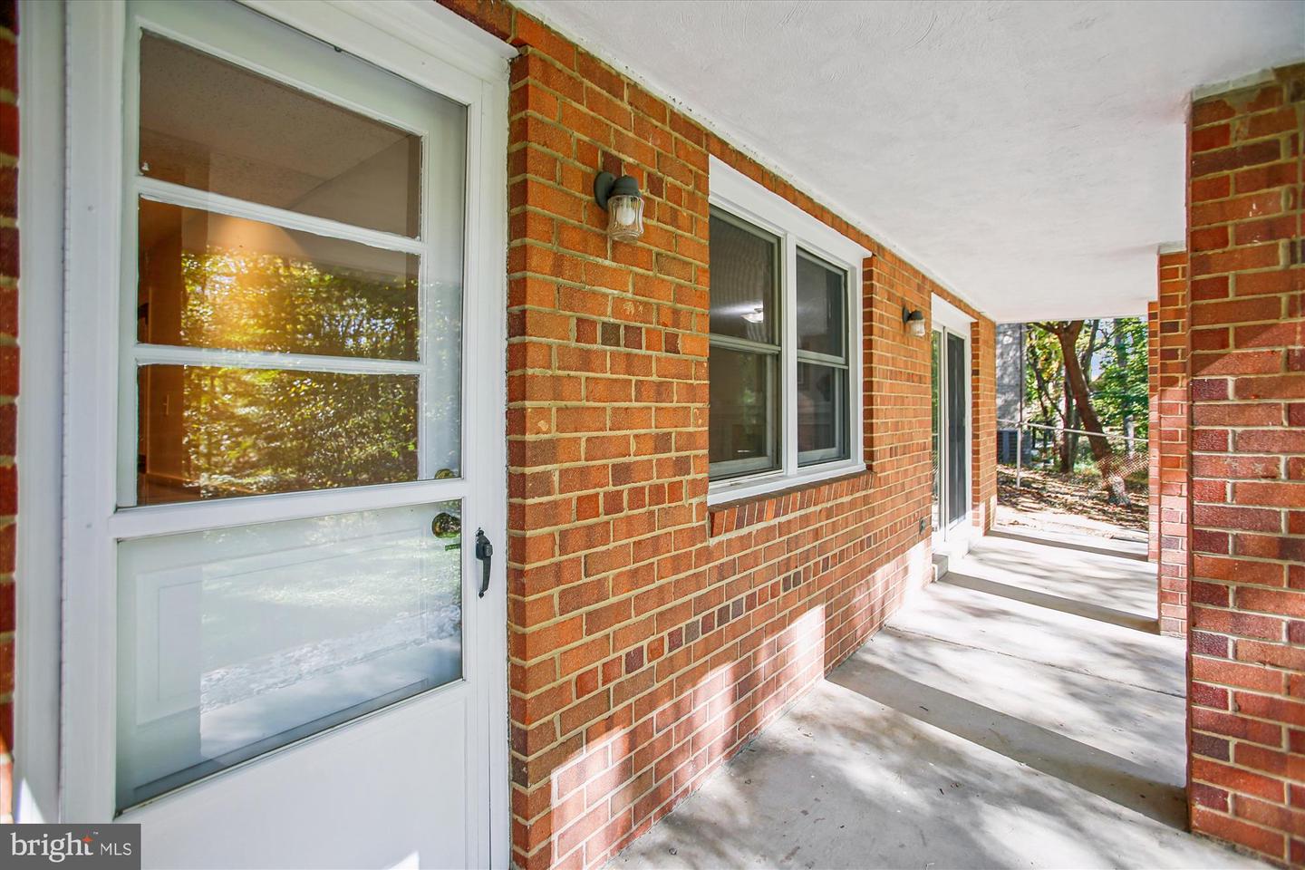 5300 1ST PL N, ARLINGTON, Virginia 22203, 3 Bedrooms Bedrooms, 12 Rooms Rooms,3 BathroomsBathrooms,Residential,For sale,5300 1ST PL N,VAAR2063636 MLS # VAAR2063636 5300 1ST PL N, ARLINGTON, Virginia 22203, 3 Bedrooms Bedrooms, 12 Rooms Rooms,3 BathroomsBathrooms,Residential,For sale,5300 1ST PL N,VAAR2063636 MLS # VAAR2063636