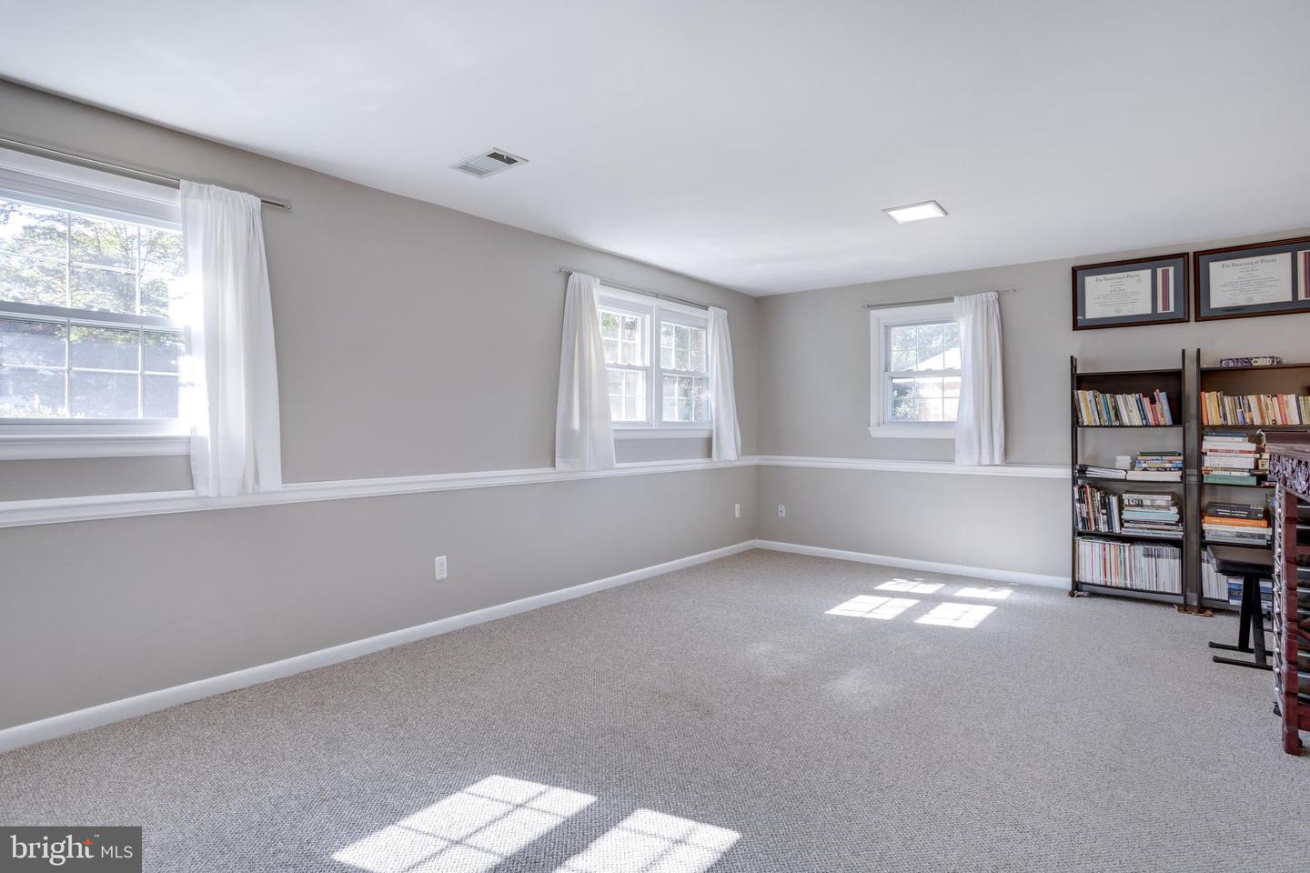 7918 HATTERAS LN, SPRINGFIELD, Virginia 22151, 4 Bedrooms Bedrooms, ,2 BathroomsBathrooms,Residential,For sale,7918 HATTERAS LN,VAFX2267996 MLS # VAFX2267996 7918 HATTERAS LN, SPRINGFIELD, Virginia 22151, 4 Bedrooms Bedrooms, ,2 BathroomsBathrooms,Residential,For sale,7918 HATTERAS LN,VAFX2267996 MLS # VAFX2267996