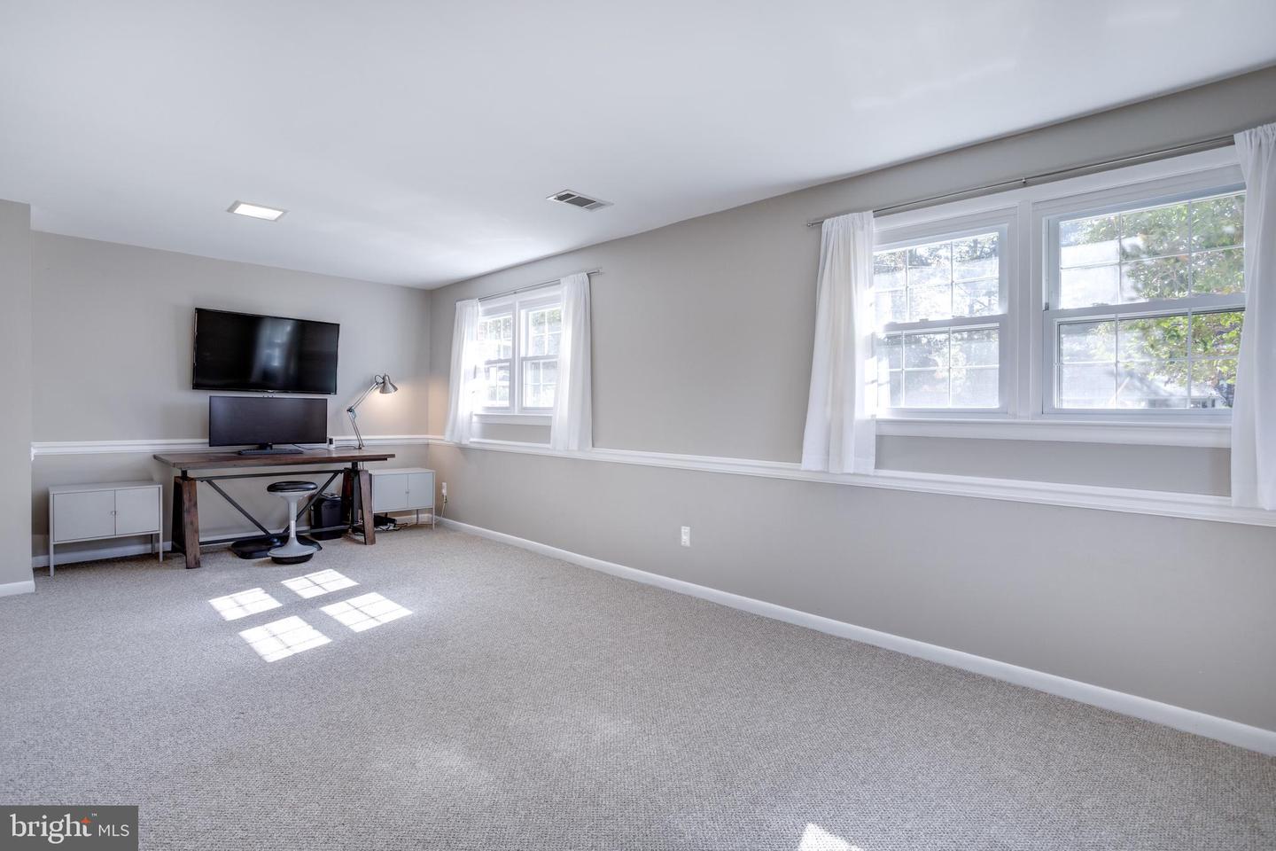 7918 HATTERAS LN, SPRINGFIELD, Virginia 22151, 4 Bedrooms Bedrooms, ,2 BathroomsBathrooms,Residential,For sale,7918 HATTERAS LN,VAFX2267996 MLS # VAFX2267996 7918 HATTERAS LN, SPRINGFIELD, Virginia 22151, 4 Bedrooms Bedrooms, ,2 BathroomsBathrooms,Residential,For sale,7918 HATTERAS LN,VAFX2267996 MLS # VAFX2267996