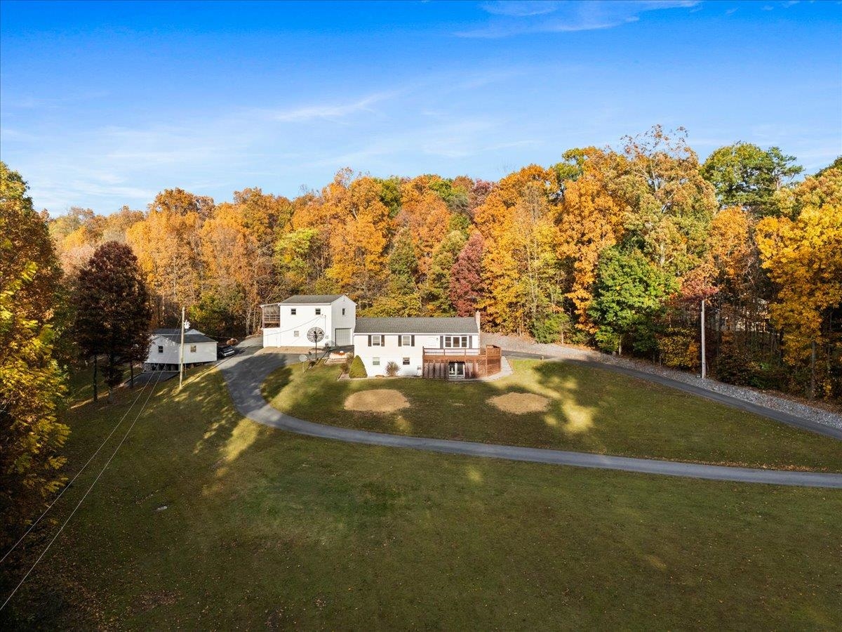 9508 KOONTZ CORNER RD, ROCKINGHAM, Virginia 22802, 5 Bedrooms Bedrooms, ,2 BathroomsBathrooms,Residential,9508 KOONTZ CORNER RD,670399 MLS # 670399 9508 KOONTZ CORNER RD, ROCKINGHAM, Virginia 22802, 5 Bedrooms Bedrooms, ,2 BathroomsBathrooms,Residential,9508 KOONTZ CORNER RD,670399 MLS # 670399