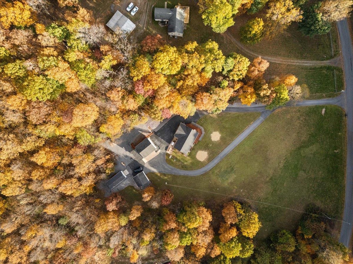 9508 KOONTZ CORNER RD, ROCKINGHAM, Virginia 22802, 5 Bedrooms Bedrooms, ,2 BathroomsBathrooms,Residential,9508 KOONTZ CORNER RD,670399 MLS # 670399 9508 KOONTZ CORNER RD, ROCKINGHAM, Virginia 22802, 5 Bedrooms Bedrooms, ,2 BathroomsBathrooms,Residential,9508 KOONTZ CORNER RD,670399 MLS # 670399