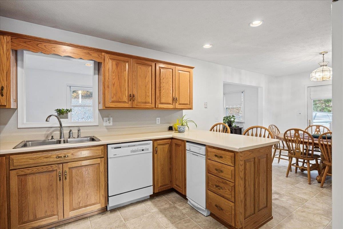 9508 KOONTZ CORNER RD, ROCKINGHAM, Virginia 22802, 5 Bedrooms Bedrooms, ,2 BathroomsBathrooms,Residential,9508 KOONTZ CORNER RD,670399 MLS # 670399 9508 KOONTZ CORNER RD, ROCKINGHAM, Virginia 22802, 5 Bedrooms Bedrooms, ,2 BathroomsBathrooms,Residential,9508 KOONTZ CORNER RD,670399 MLS # 670399