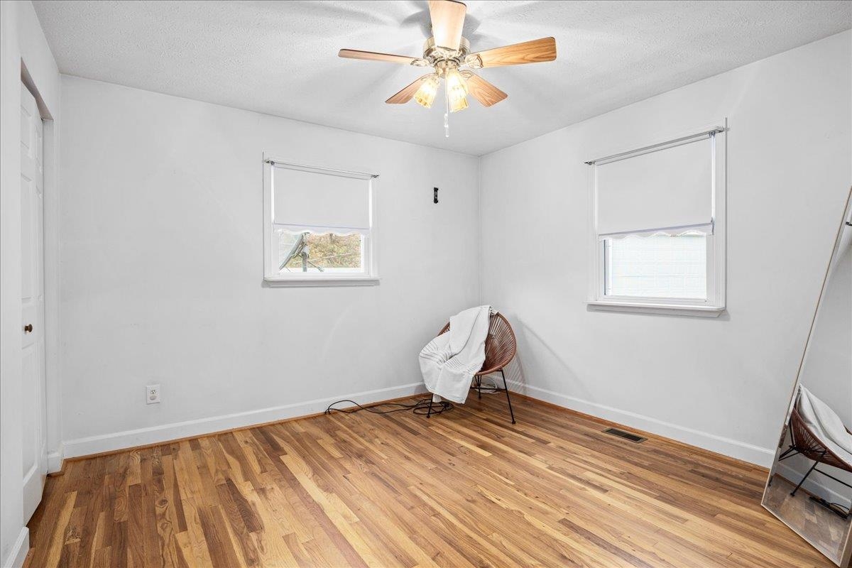 9508 KOONTZ CORNER RD, ROCKINGHAM, Virginia 22802, 5 Bedrooms Bedrooms, ,2 BathroomsBathrooms,Residential,9508 KOONTZ CORNER RD,670399 MLS # 670399 9508 KOONTZ CORNER RD, ROCKINGHAM, Virginia 22802, 5 Bedrooms Bedrooms, ,2 BathroomsBathrooms,Residential,9508 KOONTZ CORNER RD,670399 MLS # 670399