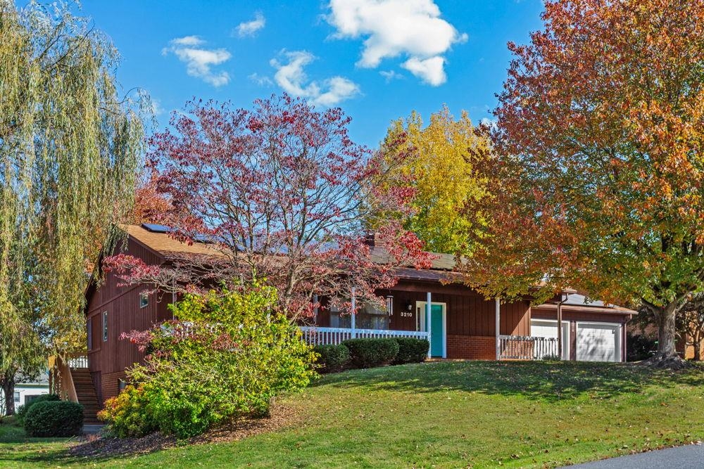 3210 ARROWHEAD RD, ROCKINGHAM, Virginia 22801, 4 Bedrooms Bedrooms, ,3 BathroomsBathrooms,Residential,3210 ARROWHEAD RD,670400 MLS # 670400 3210 ARROWHEAD RD, ROCKINGHAM, Virginia 22801, 4 Bedrooms Bedrooms, ,3 BathroomsBathrooms,Residential,3210 ARROWHEAD RD,670400 MLS # 670400