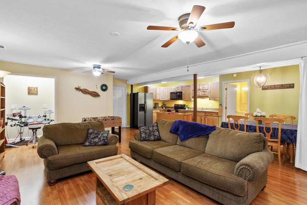 3210 ARROWHEAD RD, ROCKINGHAM, Virginia 22801, 4 Bedrooms Bedrooms, ,3 BathroomsBathrooms,Residential,3210 ARROWHEAD RD,670400 MLS # 670400 3210 ARROWHEAD RD, ROCKINGHAM, Virginia 22801, 4 Bedrooms Bedrooms, ,3 BathroomsBathrooms,Residential,3210 ARROWHEAD RD,670400 MLS # 670400