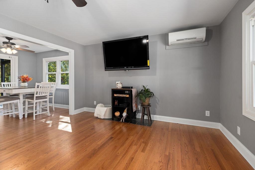 1018 GLENDALE RD, CHARLOTTESVILLE, Virginia 22901, 3 Bedrooms Bedrooms, ,2 BathroomsBathrooms,Residential,1018 GLENDALE RD,670401 MLS # 670401