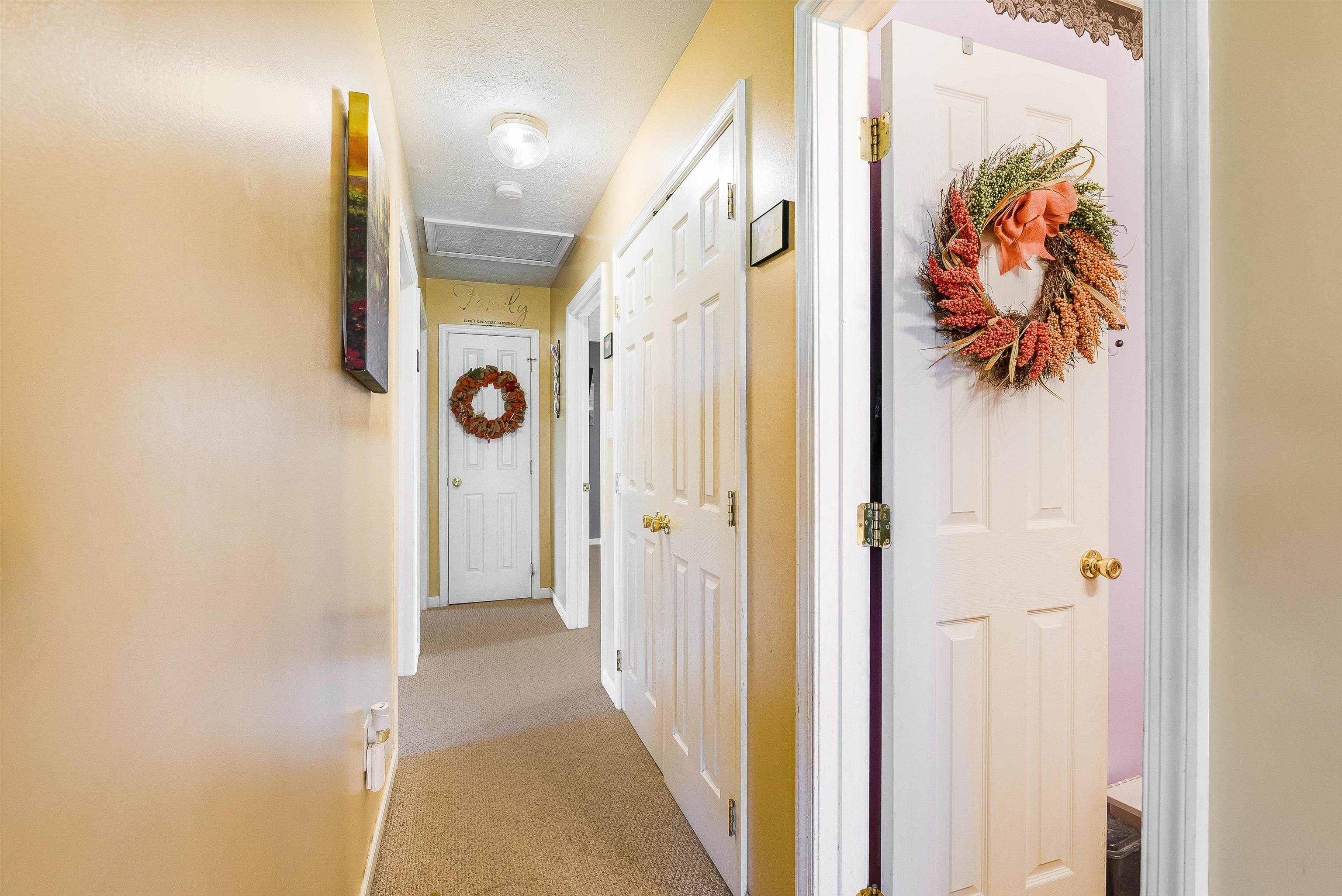 5158 BOXWOOD DR, MOUNT JACKSON, Virginia 22842, 3 Bedrooms Bedrooms, ,2 BathroomsBathrooms,Residential,5158 BOXWOOD DR,670406 MLS # 670406 5158 BOXWOOD DR, MOUNT JACKSON, Virginia 22842, 3 Bedrooms Bedrooms, ,2 BathroomsBathrooms,Residential,5158 BOXWOOD DR,670406 MLS # 670406