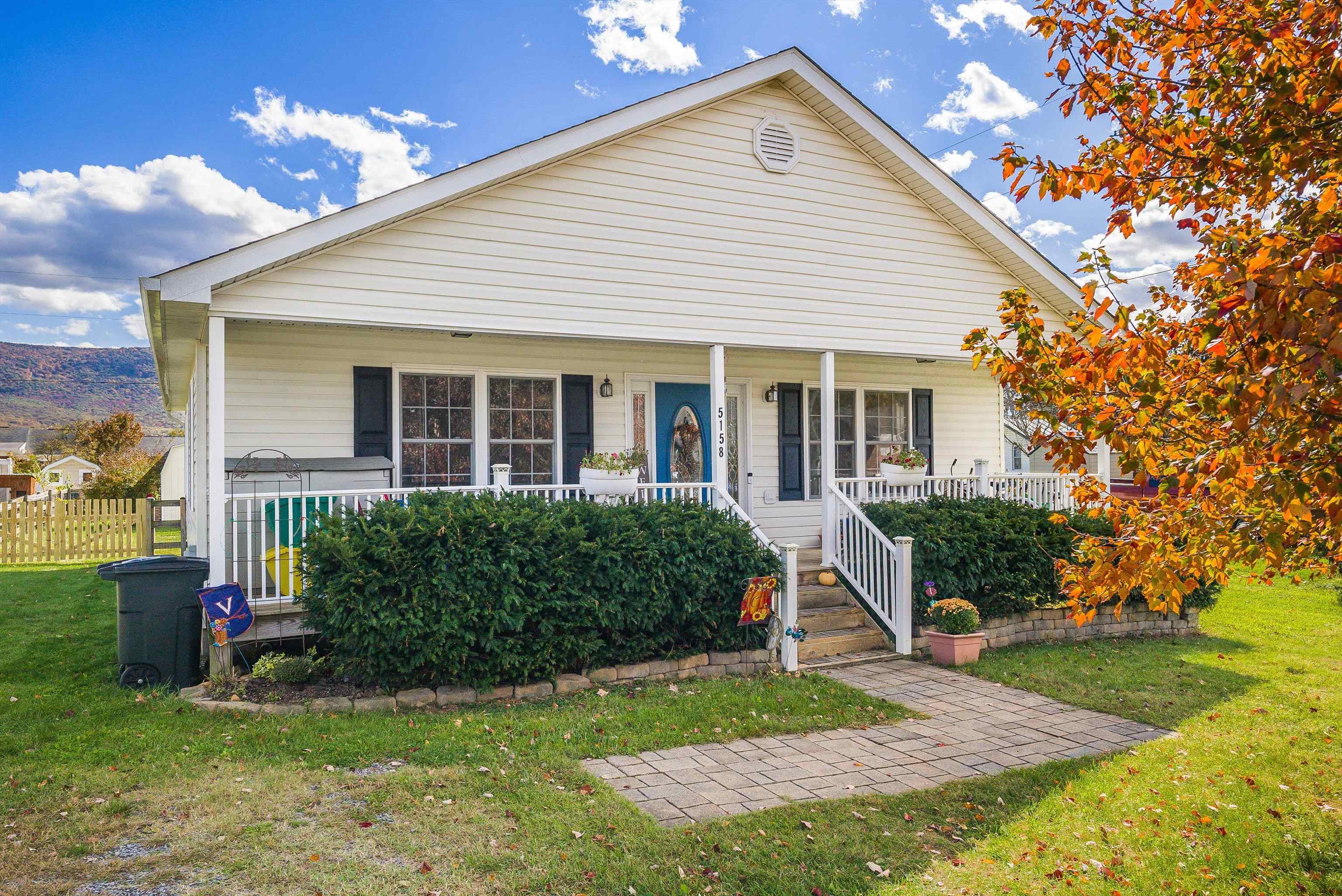 5158 BOXWOOD DR, MOUNT JACKSON, Virginia 22842, 3 Bedrooms Bedrooms, ,2 BathroomsBathrooms,Residential,5158 BOXWOOD DR,670406 MLS # 670406 5158 BOXWOOD DR, MOUNT JACKSON, Virginia 22842, 3 Bedrooms Bedrooms, ,2 BathroomsBathrooms,Residential,5158 BOXWOOD DR,670406 MLS # 670406