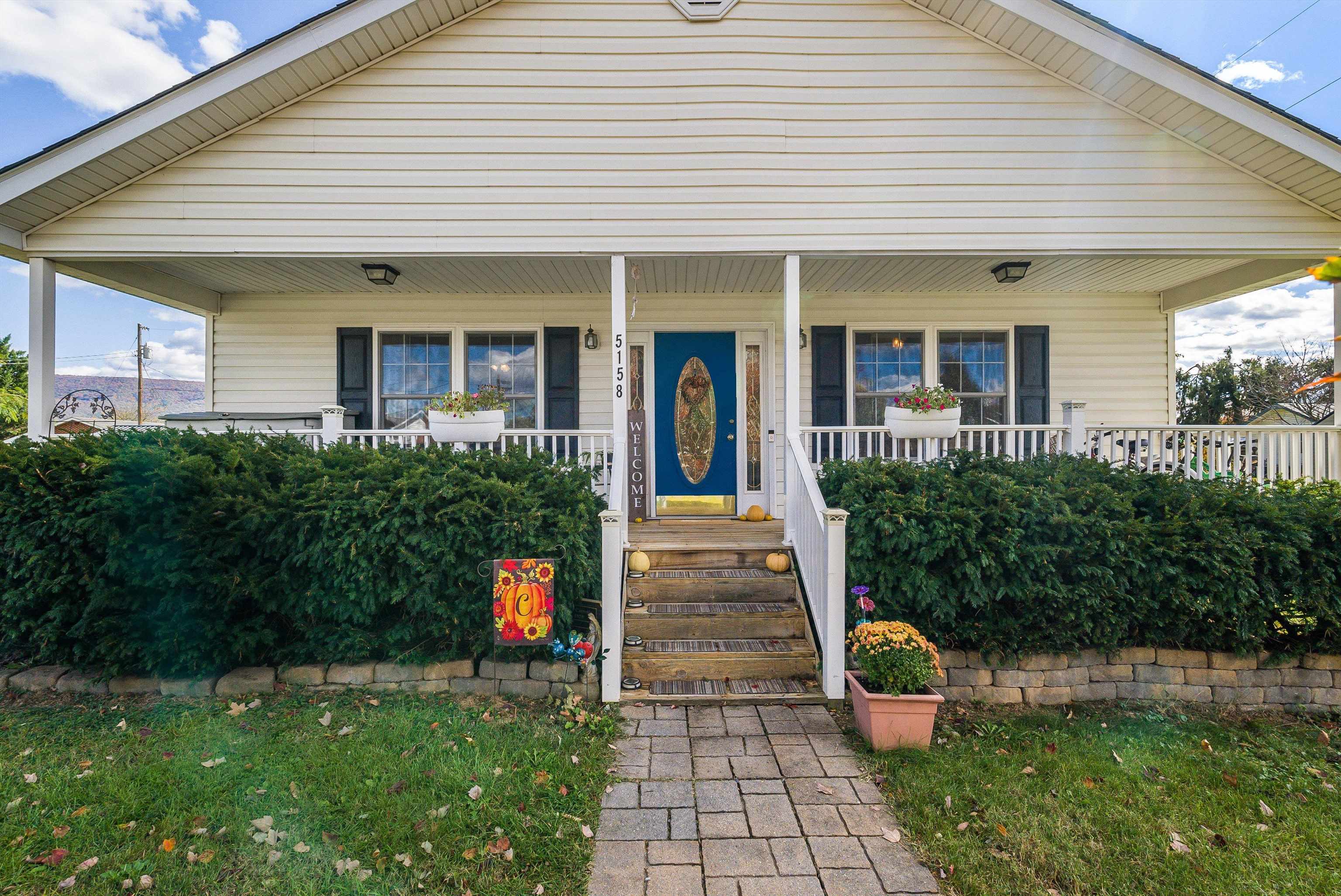 5158 BOXWOOD DR, MOUNT JACKSON, Virginia 22842, 3 Bedrooms Bedrooms, ,2 BathroomsBathrooms,Residential,5158 BOXWOOD DR,670406 MLS # 670406 5158 BOXWOOD DR, MOUNT JACKSON, Virginia 22842, 3 Bedrooms Bedrooms, ,2 BathroomsBathrooms,Residential,5158 BOXWOOD DR,670406 MLS # 670406