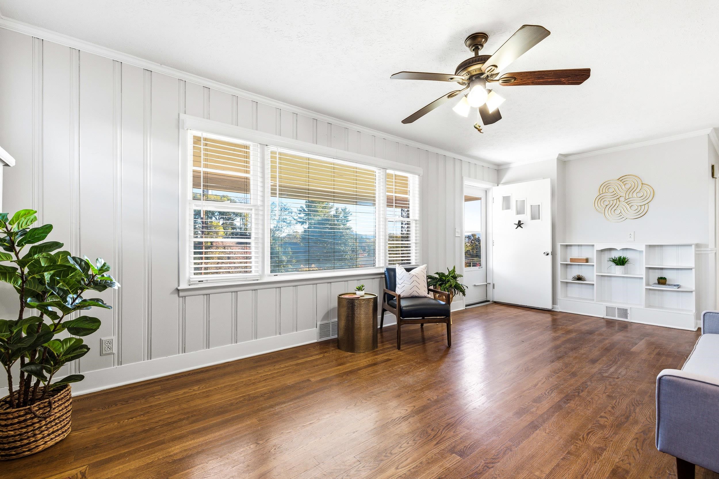 2418 MT VERNON ST, WAYNESBORO, Virginia 22980, 3 Bedrooms Bedrooms, ,1 BathroomBathrooms,Residential,2418 MT VERNON ST,670409 MLS # 670409 2418 MT VERNON ST, WAYNESBORO, Virginia 22980, 3 Bedrooms Bedrooms, ,1 BathroomBathrooms,Residential,2418 MT VERNON ST,670409 MLS # 670409