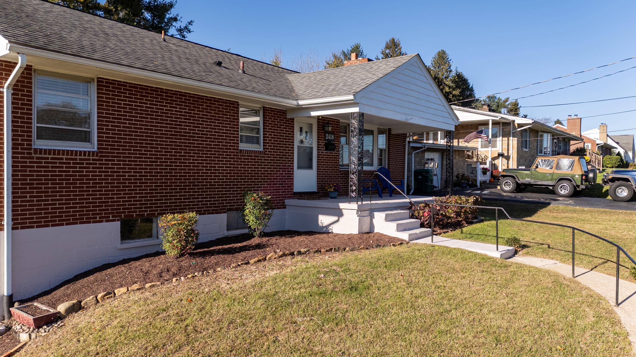 2418 MT VERNON ST, WAYNESBORO, Virginia 22980, 3 Bedrooms Bedrooms, ,1 BathroomBathrooms,Residential,2418 MT VERNON ST,670409 MLS # 670409 2418 MT VERNON ST, WAYNESBORO, Virginia 22980, 3 Bedrooms Bedrooms, ,1 BathroomBathrooms,Residential,2418 MT VERNON ST,670409 MLS # 670409