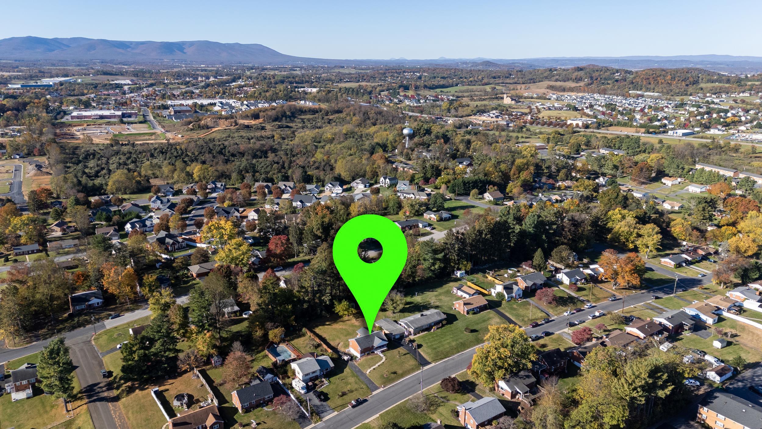 2418 MT VERNON ST, WAYNESBORO, Virginia 22980, 3 Bedrooms Bedrooms, ,1 BathroomBathrooms,Residential,2418 MT VERNON ST,670409 MLS # 670409 2418 MT VERNON ST, WAYNESBORO, Virginia 22980, 3 Bedrooms Bedrooms, ,1 BathroomBathrooms,Residential,2418 MT VERNON ST,670409 MLS # 670409