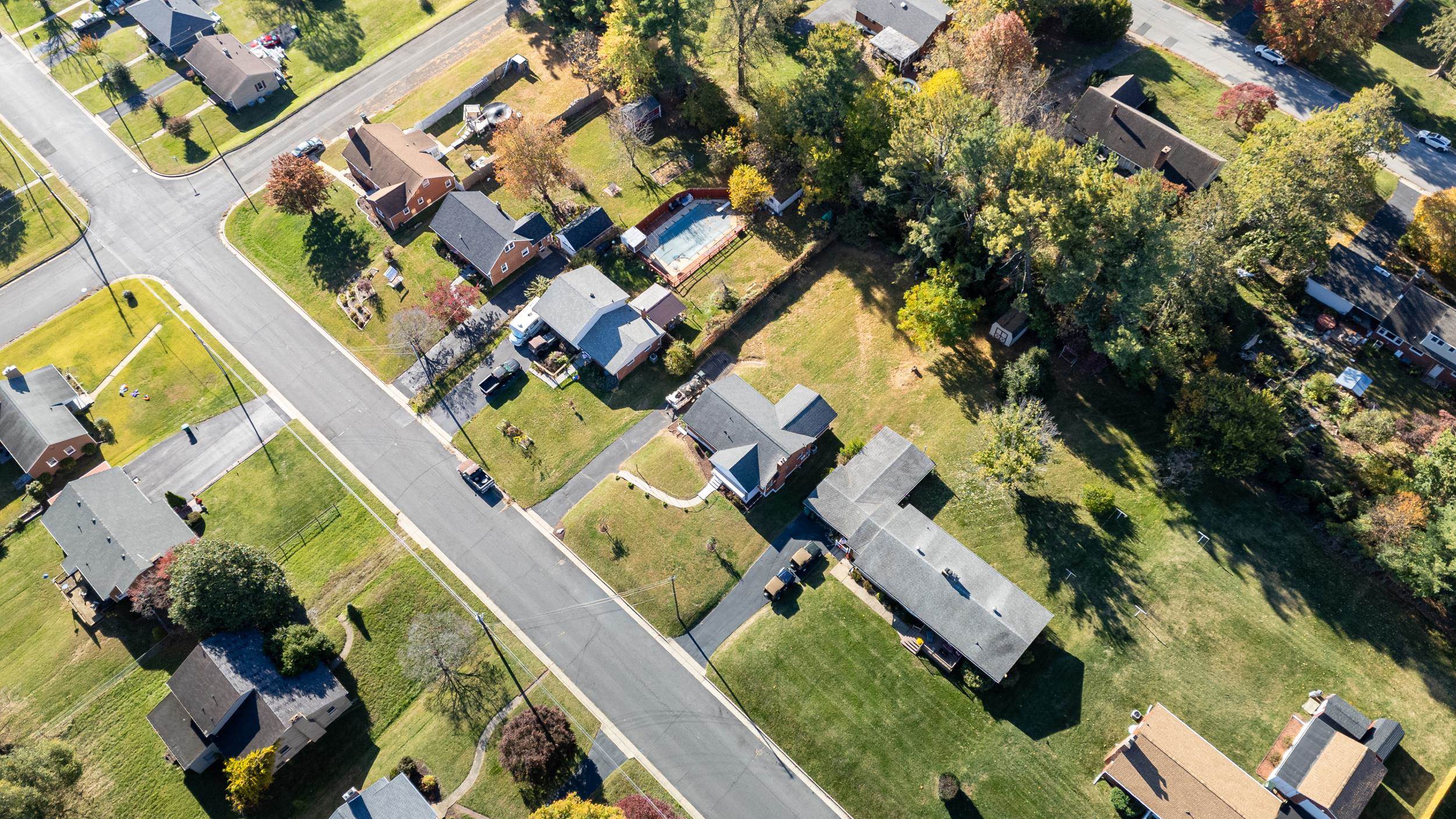 2418 MT VERNON ST, WAYNESBORO, Virginia 22980, 3 Bedrooms Bedrooms, ,1 BathroomBathrooms,Residential,2418 MT VERNON ST,670409 MLS # 670409 2418 MT VERNON ST, WAYNESBORO, Virginia 22980, 3 Bedrooms Bedrooms, ,1 BathroomBathrooms,Residential,2418 MT VERNON ST,670409 MLS # 670409