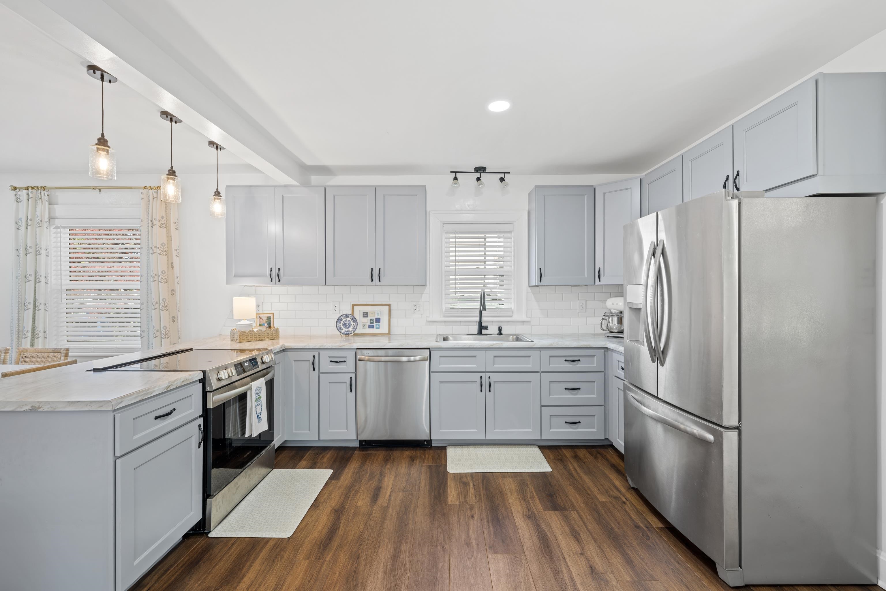 401 DUPONT AVE, STAUNTON, Virginia 24401, 3 Bedrooms Bedrooms, ,1 BathroomBathrooms,Residential,401 DUPONT AVE,670410 MLS # 670410 401 DUPONT AVE, STAUNTON, Virginia 24401, 3 Bedrooms Bedrooms, ,1 BathroomBathrooms,Residential,401 DUPONT AVE,670410 MLS # 670410