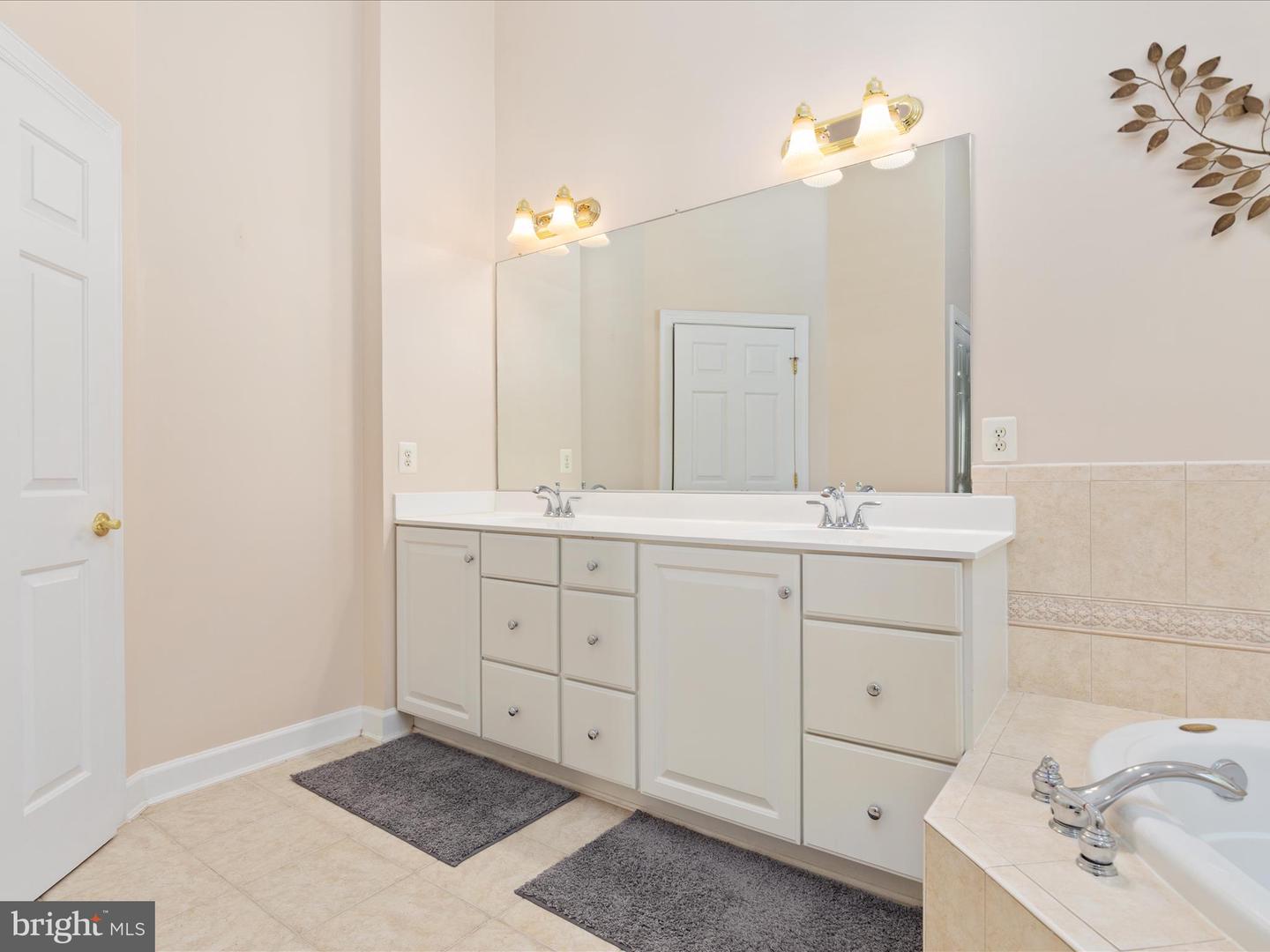 8590 BEATRICE CT, SPRINGFIELD, Virginia 22152, 5 Bedrooms Bedrooms, ,4 BathroomsBathrooms,Residential,For sale,8590 BEATRICE CT,VAFX2268632 MLS # VAFX2268632 8590 BEATRICE CT, SPRINGFIELD, Virginia 22152, 5 Bedrooms Bedrooms, ,4 BathroomsBathrooms,Residential,For sale,8590 BEATRICE CT,VAFX2268632 MLS # VAFX2268632