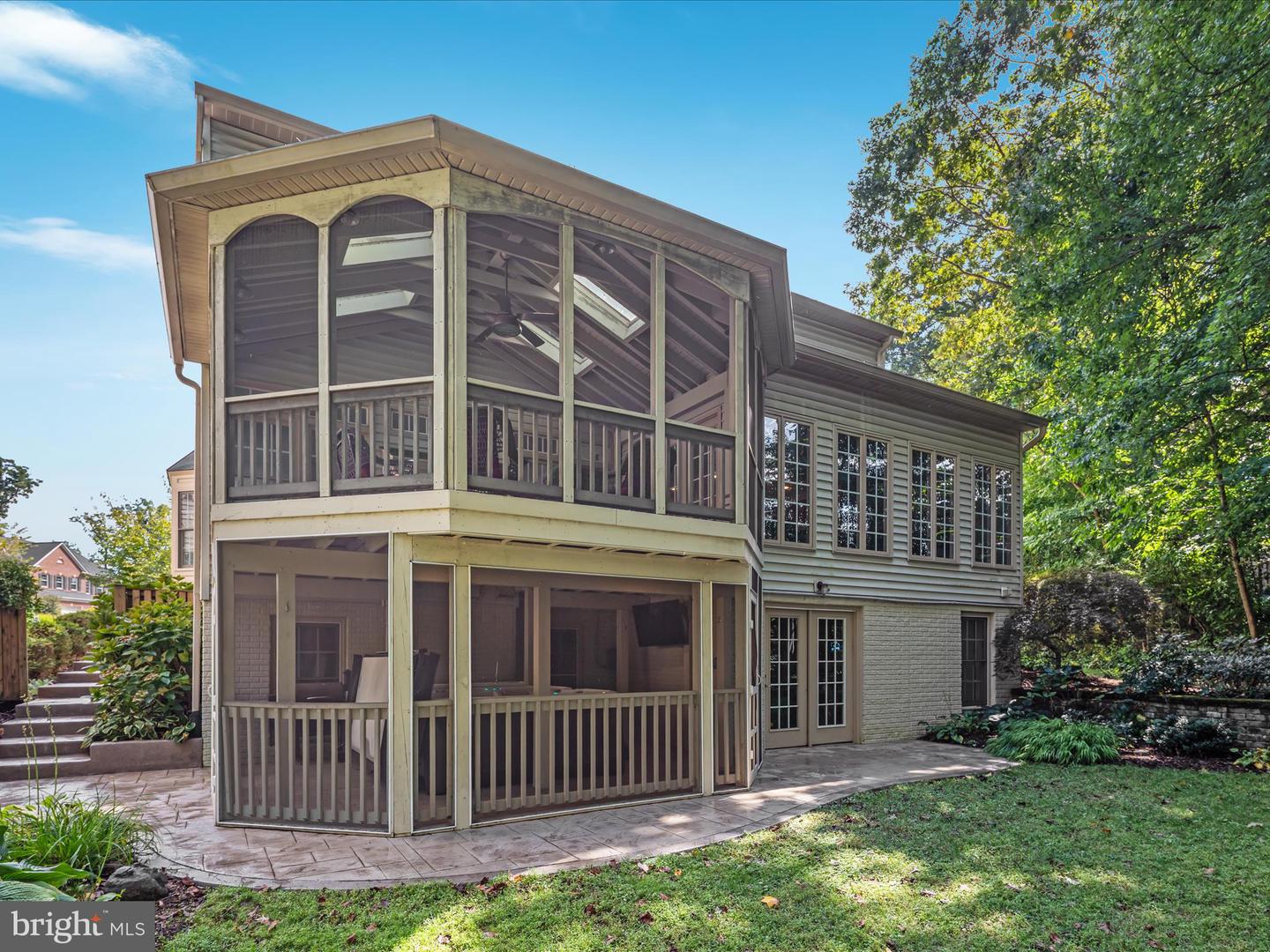 8590 BEATRICE CT, SPRINGFIELD, Virginia 22152, 5 Bedrooms Bedrooms, ,4 BathroomsBathrooms,Residential,For sale,8590 BEATRICE CT,VAFX2268632 MLS # VAFX2268632 8590 BEATRICE CT, SPRINGFIELD, Virginia 22152, 5 Bedrooms Bedrooms, ,4 BathroomsBathrooms,Residential,For sale,8590 BEATRICE CT,VAFX2268632 MLS # VAFX2268632