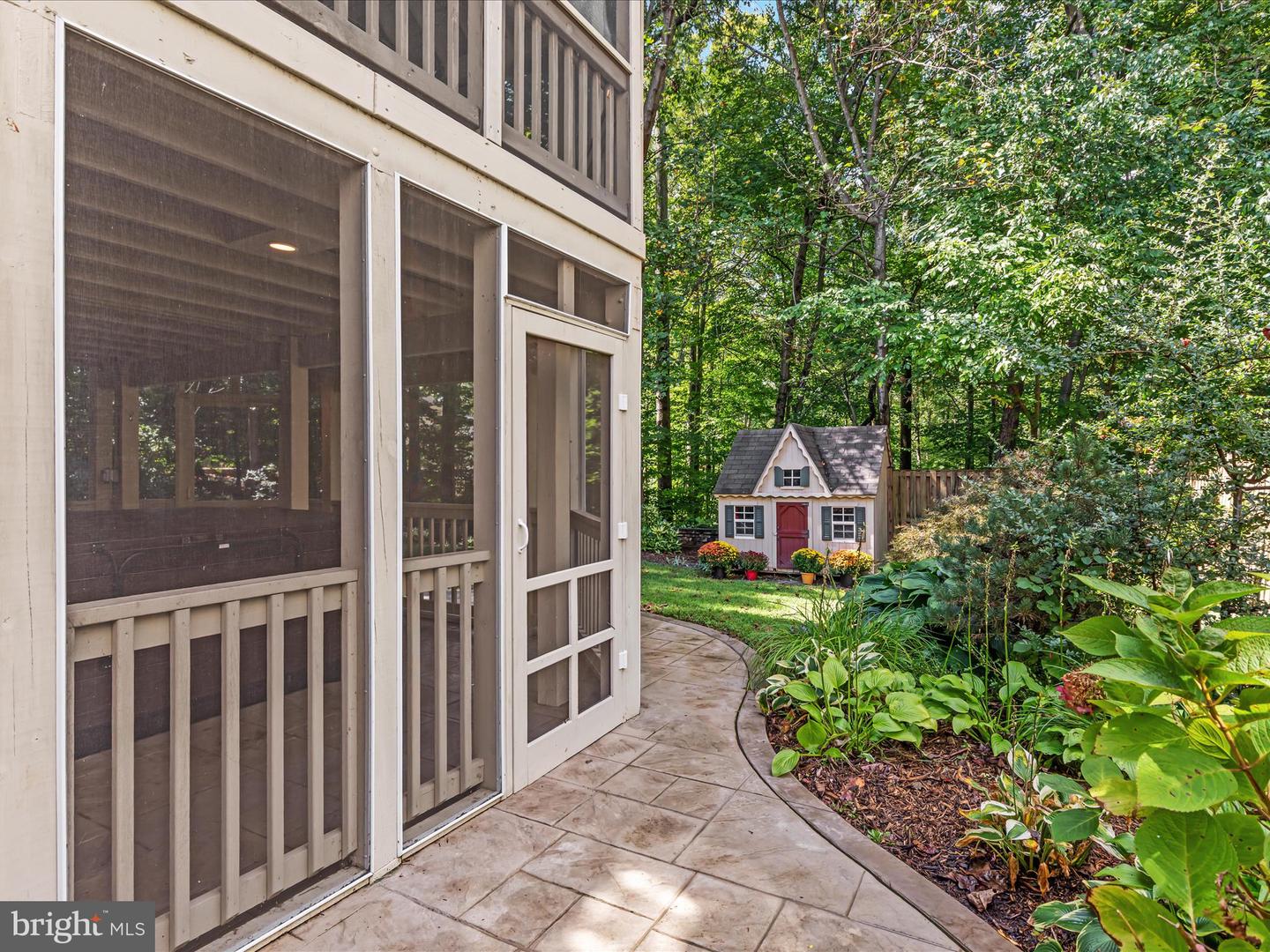 8590 BEATRICE CT, SPRINGFIELD, Virginia 22152, 5 Bedrooms Bedrooms, ,4 BathroomsBathrooms,Residential,For sale,8590 BEATRICE CT,VAFX2268632 MLS # VAFX2268632 8590 BEATRICE CT, SPRINGFIELD, Virginia 22152, 5 Bedrooms Bedrooms, ,4 BathroomsBathrooms,Residential,For sale,8590 BEATRICE CT,VAFX2268632 MLS # VAFX2268632