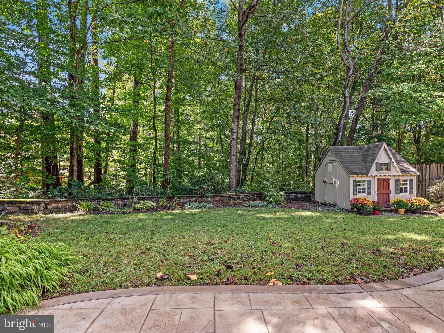 8590 BEATRICE CT, SPRINGFIELD, Virginia 22152, 5 Bedrooms Bedrooms, ,4 BathroomsBathrooms,Residential,For sale,8590 BEATRICE CT,VAFX2268632 MLS # VAFX2268632 8590 BEATRICE CT, SPRINGFIELD, Virginia 22152, 5 Bedrooms Bedrooms, ,4 BathroomsBathrooms,Residential,For sale,8590 BEATRICE CT,VAFX2268632 MLS # VAFX2268632