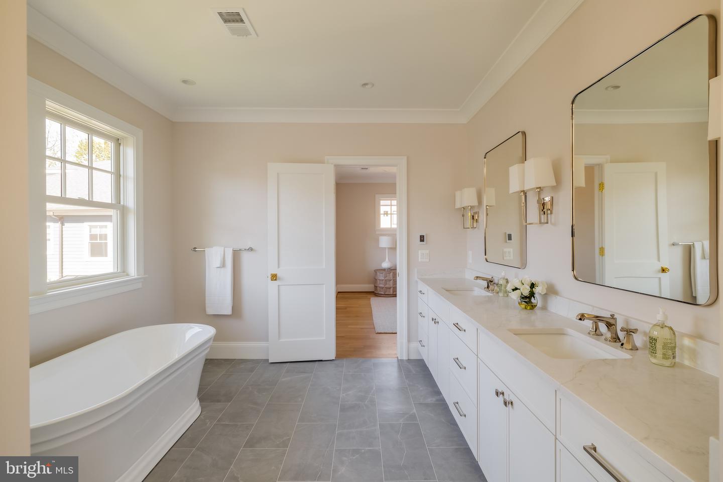 632 N KENMORE ST, ARLINGTON, Virginia 22201, 5 Bedrooms Bedrooms, ,4 BathroomsBathrooms,Residential,For sale,632 N KENMORE ST,VAAR2064120 MLS # VAAR2064120 632 N KENMORE ST, ARLINGTON, Virginia 22201, 5 Bedrooms Bedrooms, ,4 BathroomsBathrooms,Residential,For sale,632 N KENMORE ST,VAAR2064120 MLS # VAAR2064120