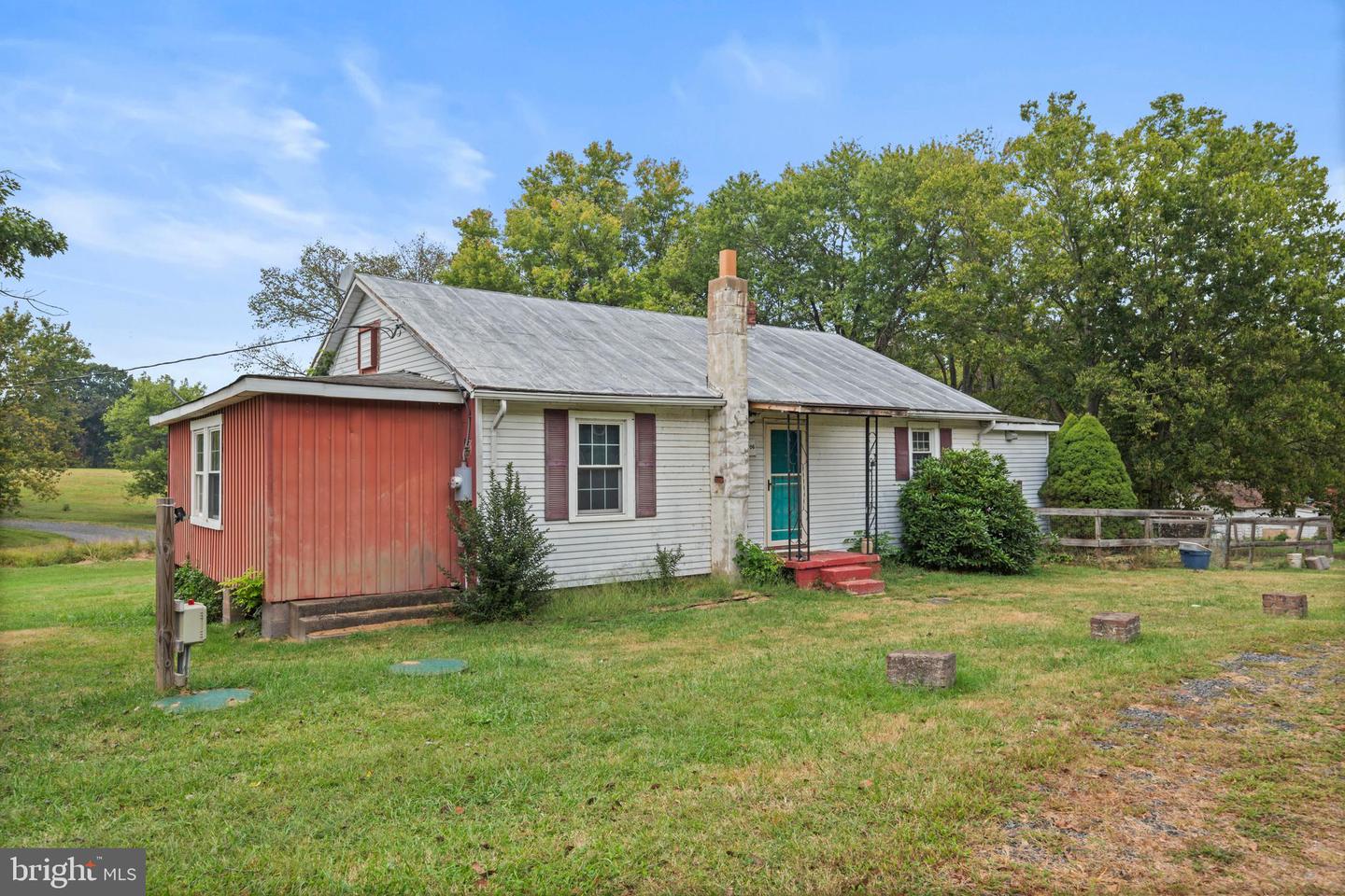 3706 CATLETT RD, CATLETT, Virginia 20119, 2 Bedrooms Bedrooms, ,1 BathroomBathrooms,Residential,For sale,3706 CATLETT RD,VAFQ2018432 MLS # VAFQ2018432 3706 CATLETT RD, CATLETT, Virginia 20119, 2 Bedrooms Bedrooms, ,1 BathroomBathrooms,Residential,For sale,3706 CATLETT RD,VAFQ2018432 MLS # VAFQ2018432