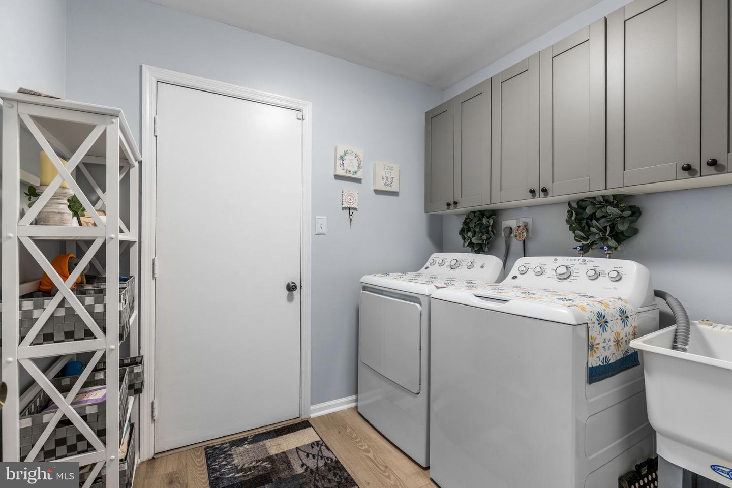 3507 MOUNT BURNSIDE WAY, WOODBRIDGE, Virginia 22192, 5 Bedrooms Bedrooms, ,3 BathroomsBathrooms,Residential,For sale,3507 MOUNT BURNSIDE WAY,VAPW2104866 MLS # VAPW2104866 3507 MOUNT BURNSIDE WAY, WOODBRIDGE, Virginia 22192, 5 Bedrooms Bedrooms, ,3 BathroomsBathrooms,Residential,For sale,3507 MOUNT BURNSIDE WAY,VAPW2104866 MLS # VAPW2104866