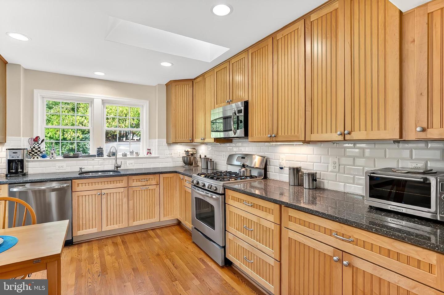 214 N GRANADA ST, ARLINGTON, Virginia 22203, 3 Bedrooms Bedrooms, 8 Rooms Rooms,1 BathroomBathrooms,Residential,For sale,214 N GRANADA ST,VAAR2064260 MLS # VAAR2064260 214 N GRANADA ST, ARLINGTON, Virginia 22203, 3 Bedrooms Bedrooms, 8 Rooms Rooms,1 BathroomBathrooms,Residential,For sale,214 N GRANADA ST,VAAR2064260 MLS # VAAR2064260