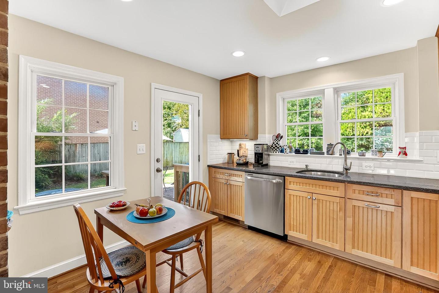 214 N GRANADA ST, ARLINGTON, Virginia 22203, 3 Bedrooms Bedrooms, 8 Rooms Rooms,1 BathroomBathrooms,Residential,For sale,214 N GRANADA ST,VAAR2064260 MLS # VAAR2064260 214 N GRANADA ST, ARLINGTON, Virginia 22203, 3 Bedrooms Bedrooms, 8 Rooms Rooms,1 BathroomBathrooms,Residential,For sale,214 N GRANADA ST,VAAR2064260 MLS # VAAR2064260
