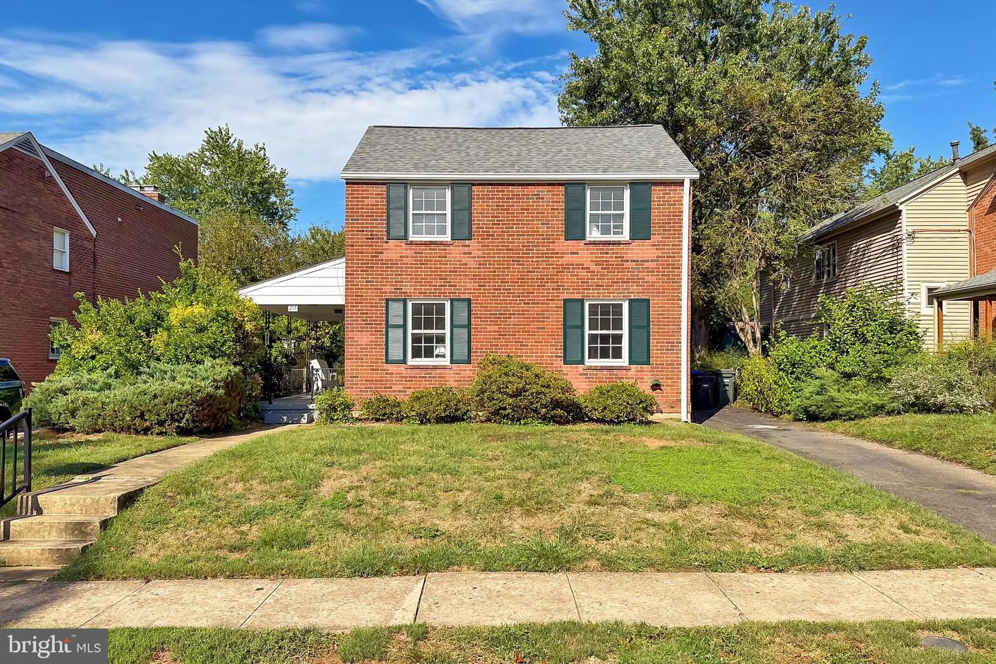 214 N GRANADA ST, ARLINGTON, Virginia 22203, 3 Bedrooms Bedrooms, 8 Rooms Rooms,1 BathroomBathrooms,Residential,For sale,214 N GRANADA ST,VAAR2064260 MLS # VAAR2064260 214 N GRANADA ST, ARLINGTON, Virginia 22203, 3 Bedrooms Bedrooms, 8 Rooms Rooms,1 BathroomBathrooms,Residential,For sale,214 N GRANADA ST,VAAR2064260 MLS # VAAR2064260