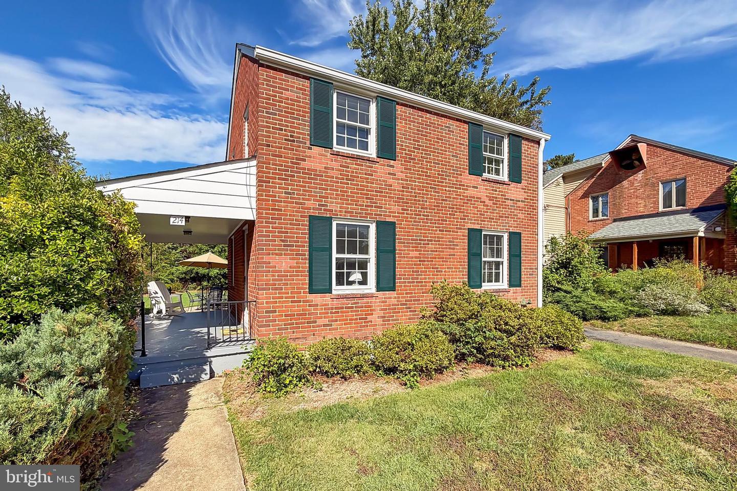 214 N GRANADA ST, ARLINGTON, Virginia 22203, 3 Bedrooms Bedrooms, 8 Rooms Rooms,1 BathroomBathrooms,Residential,For sale,214 N GRANADA ST,VAAR2064260 MLS # VAAR2064260 214 N GRANADA ST, ARLINGTON, Virginia 22203, 3 Bedrooms Bedrooms, 8 Rooms Rooms,1 BathroomBathrooms,Residential,For sale,214 N GRANADA ST,VAAR2064260 MLS # VAAR2064260