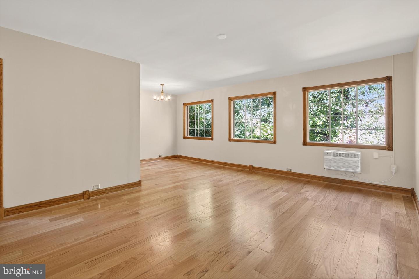 1649 PRESTON RD, ALEXANDRIA, Virginia 22302, 1 Bedroom Bedrooms, ,1 BathroomBathrooms,Residential,For sale,1649 PRESTON RD,VAAX2050306 MLS # VAAX2050306 1649 PRESTON RD, ALEXANDRIA, Virginia 22302, 1 Bedroom Bedrooms, ,1 BathroomBathrooms,Residential,For sale,1649 PRESTON RD,VAAX2050306 MLS # VAAX2050306