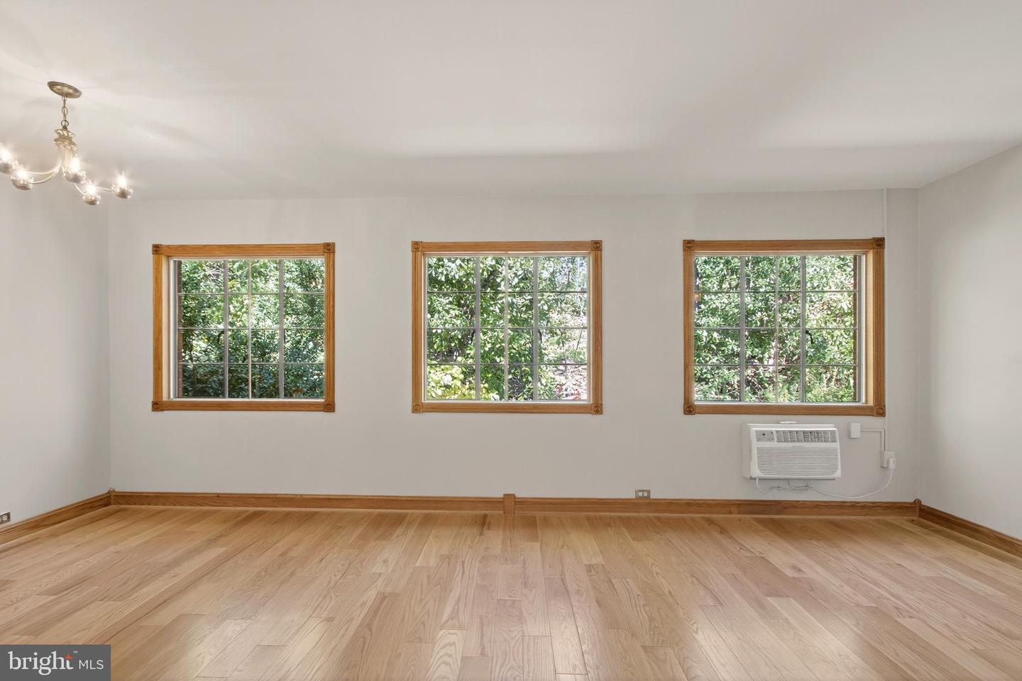 1649 PRESTON RD, ALEXANDRIA, Virginia 22302, 1 Bedroom Bedrooms, ,1 BathroomBathrooms,Residential,For sale,1649 PRESTON RD,VAAX2050306 MLS # VAAX2050306 1649 PRESTON RD, ALEXANDRIA, Virginia 22302, 1 Bedroom Bedrooms, ,1 BathroomBathrooms,Residential,For sale,1649 PRESTON RD,VAAX2050306 MLS # VAAX2050306