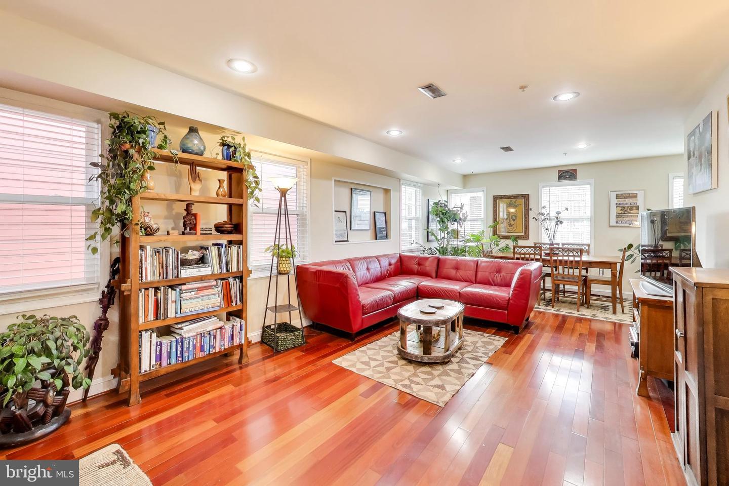 3579 WARDER ST NW #4, WASHINGTON, District Of Columbia 20010, 2 Bedrooms Bedrooms, ,2 BathroomsBathrooms,Residential,For sale,3579 WARDER ST NW #4,DCDC2225004 MLS # DCDC2225004 3579 WARDER ST NW #4, WASHINGTON, District Of Columbia 20010, 2 Bedrooms Bedrooms, ,2 BathroomsBathrooms,Residential,For sale,3579 WARDER ST NW #4,DCDC2225004 MLS # DCDC2225004