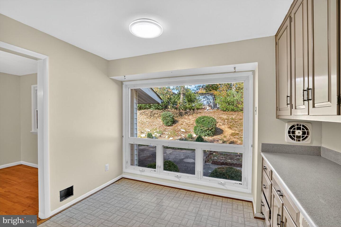 6120 SQUIRE LN, ALEXANDRIA, Virginia 22310, 3 Bedrooms Bedrooms, ,2 BathroomsBathrooms,Residential,For sale,6120 SQUIRE LN,VAFX2270288 MLS # VAFX2270288 6120 SQUIRE LN, ALEXANDRIA, Virginia 22310, 3 Bedrooms Bedrooms, ,2 BathroomsBathrooms,Residential,For sale,6120 SQUIRE LN,VAFX2270288 MLS # VAFX2270288