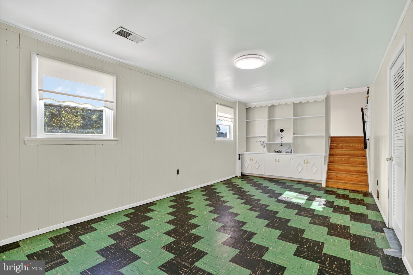 6120 SQUIRE LN, ALEXANDRIA, Virginia 22310, 3 Bedrooms Bedrooms, ,2 BathroomsBathrooms,Residential,For sale,6120 SQUIRE LN,VAFX2270288 MLS # VAFX2270288 6120 SQUIRE LN, ALEXANDRIA, Virginia 22310, 3 Bedrooms Bedrooms, ,2 BathroomsBathrooms,Residential,For sale,6120 SQUIRE LN,VAFX2270288 MLS # VAFX2270288