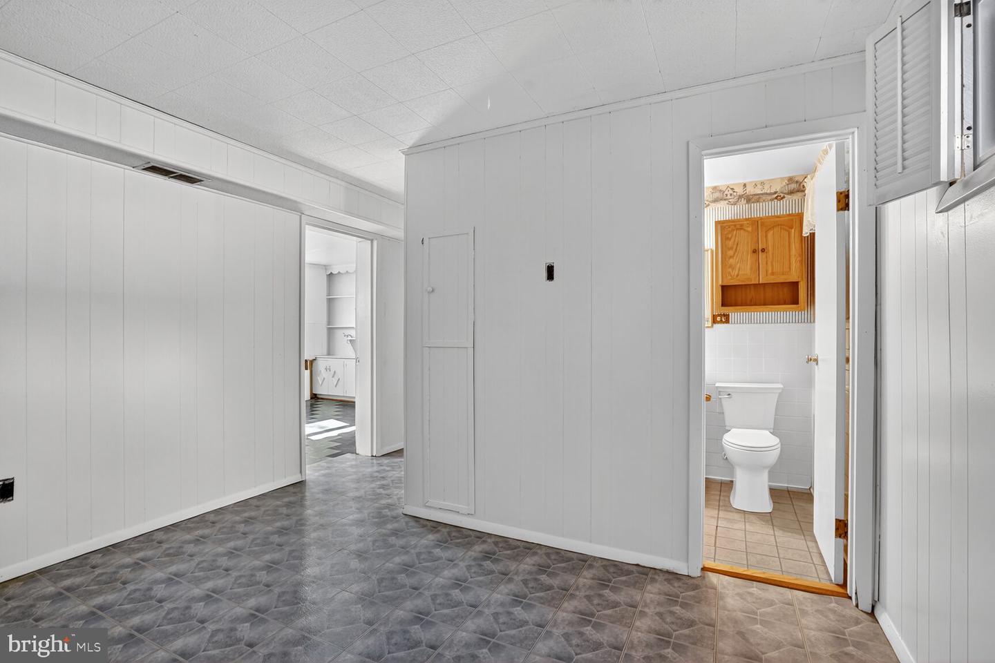 6120 SQUIRE LN, ALEXANDRIA, Virginia 22310, 3 Bedrooms Bedrooms, ,2 BathroomsBathrooms,Residential,For sale,6120 SQUIRE LN,VAFX2270288 MLS # VAFX2270288 6120 SQUIRE LN, ALEXANDRIA, Virginia 22310, 3 Bedrooms Bedrooms, ,2 BathroomsBathrooms,Residential,For sale,6120 SQUIRE LN,VAFX2270288 MLS # VAFX2270288